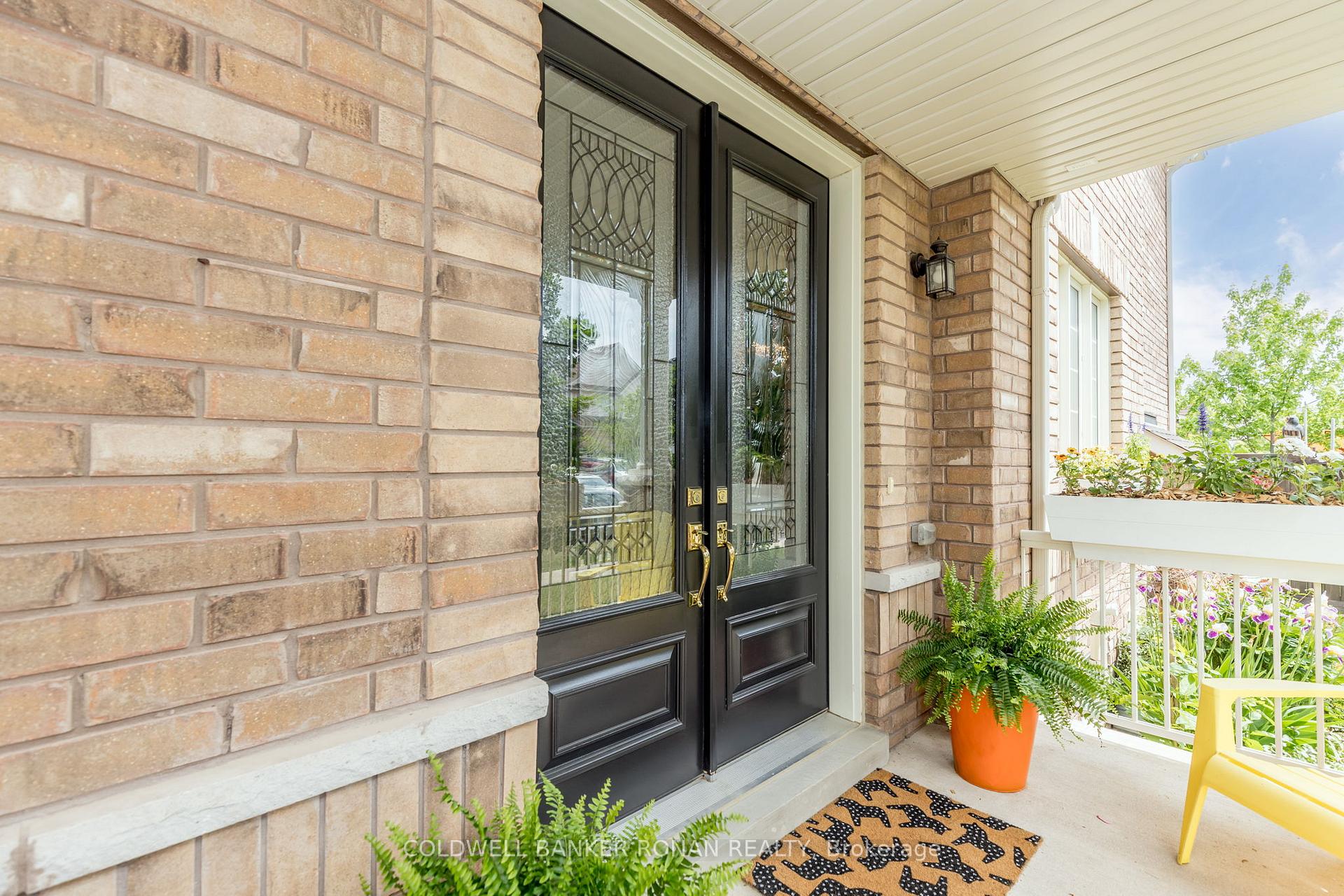 Photo 3 of 71 Cauthers Crescent, New Tecumseth, Rural New Tecumseth — HOMEH