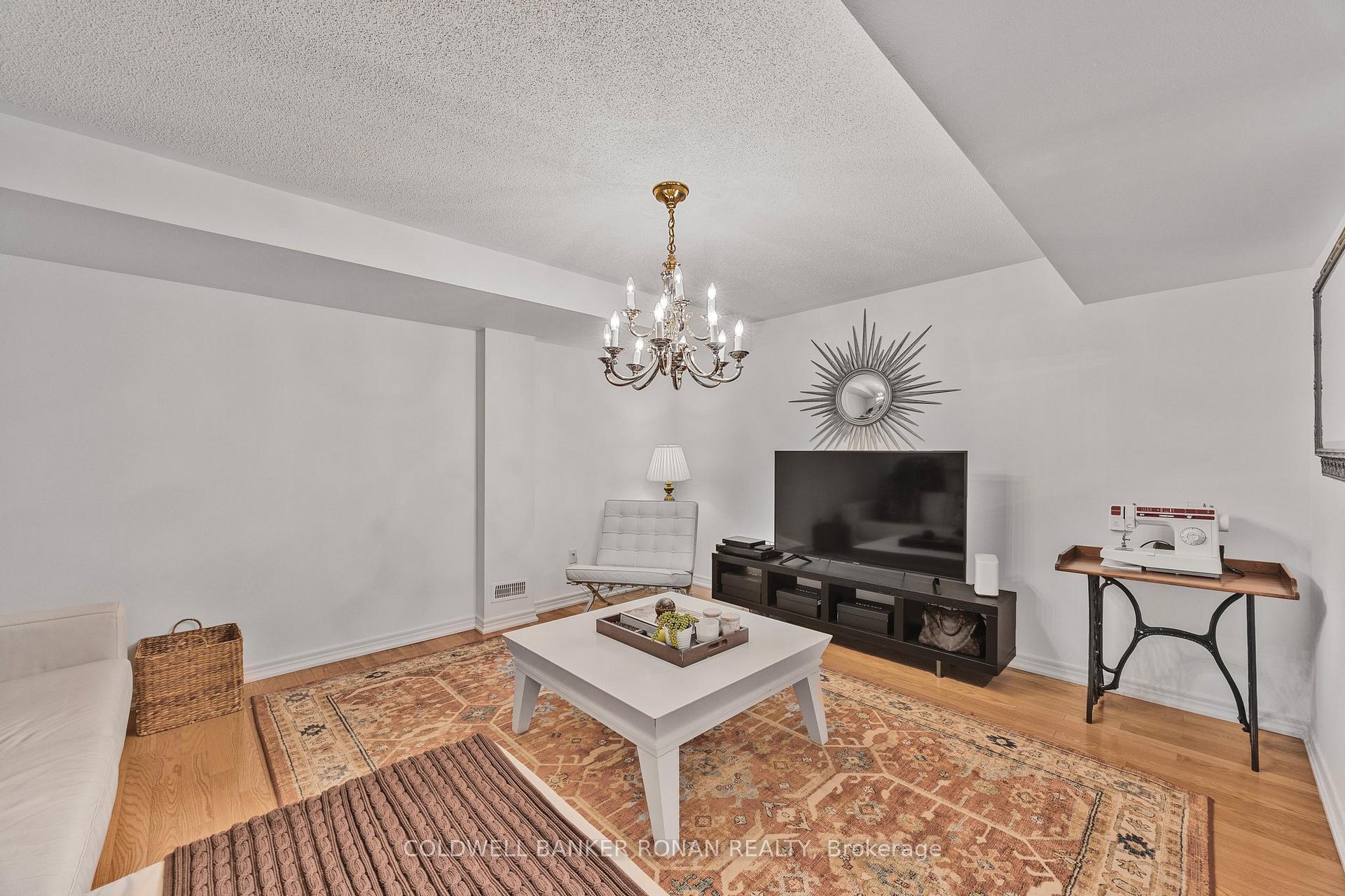 Photo 62 of 71 Cauthers Crescent, New Tecumseth, Rural New Tecumseth — HOMEH
