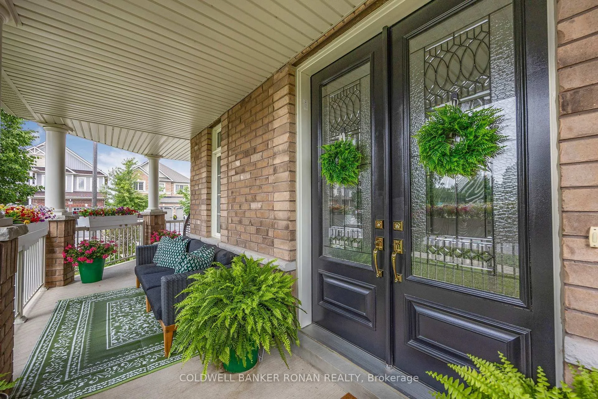 Photo 4 of 71 Cauthers Crescent, New Tecumseth, Rural New Tecumseth — HOMEH