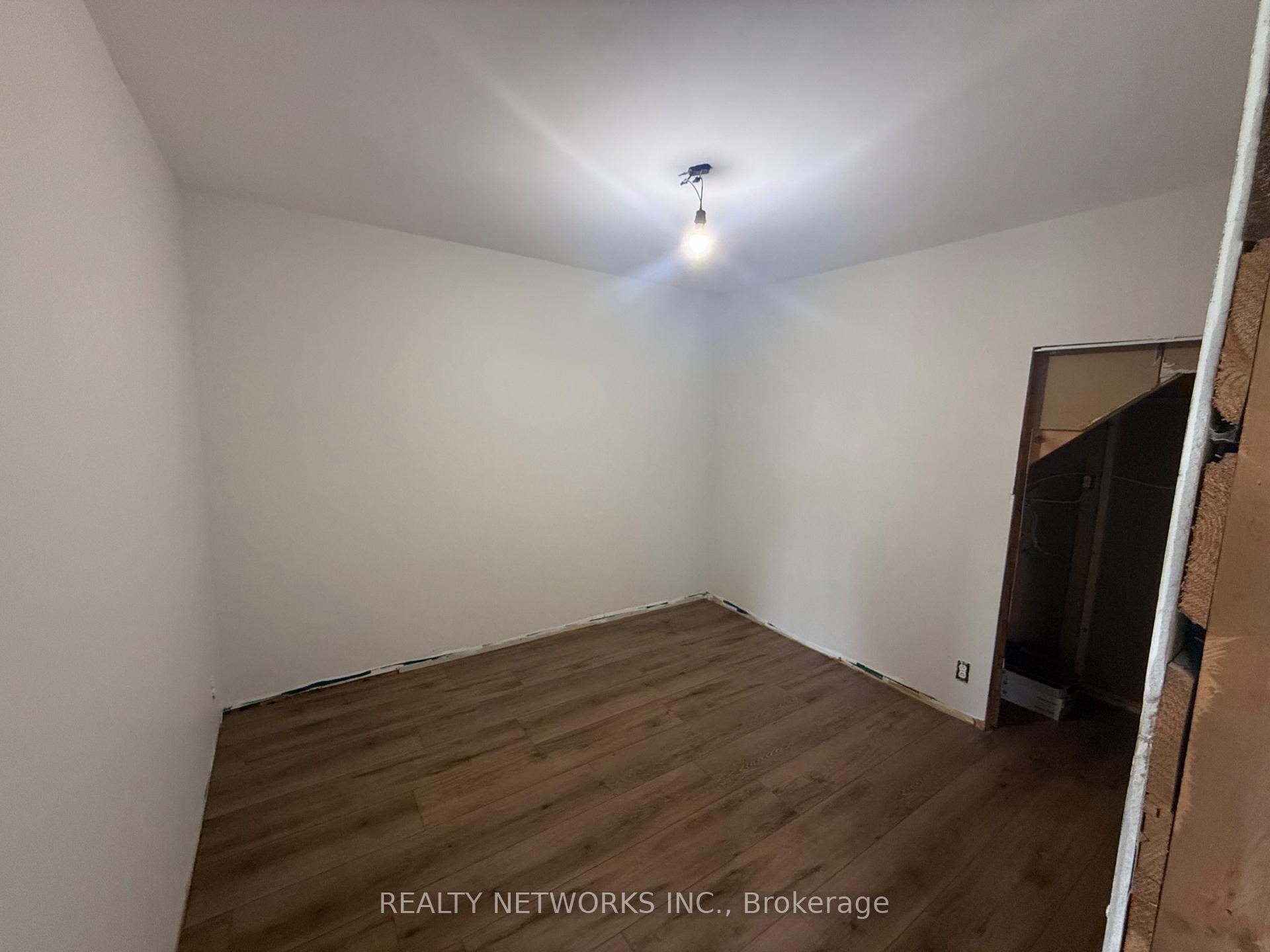 Photo 3 of 302 Young Street, Timmins, Porcupine - West — HOMEH