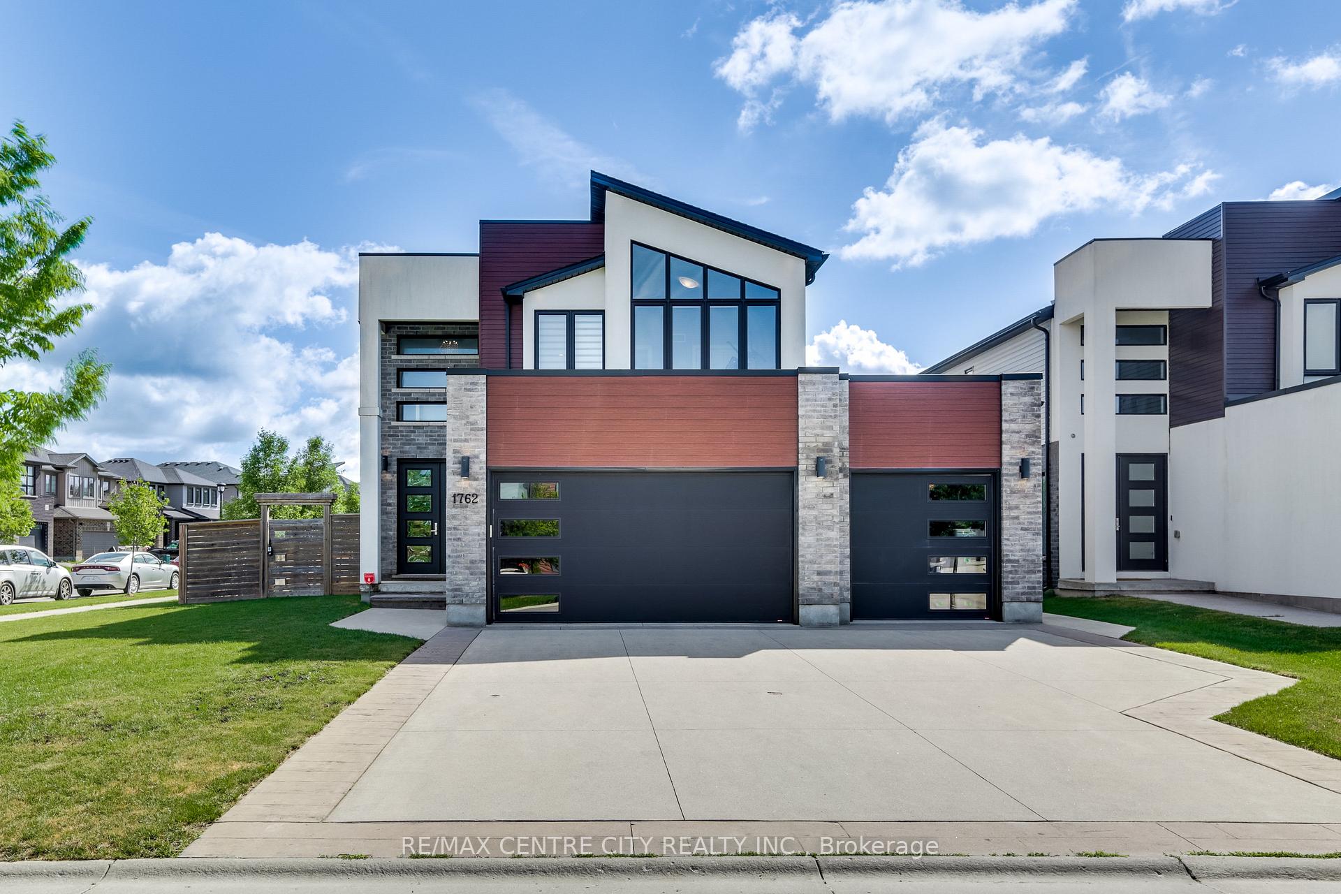 Front of 1762 Dewar Place