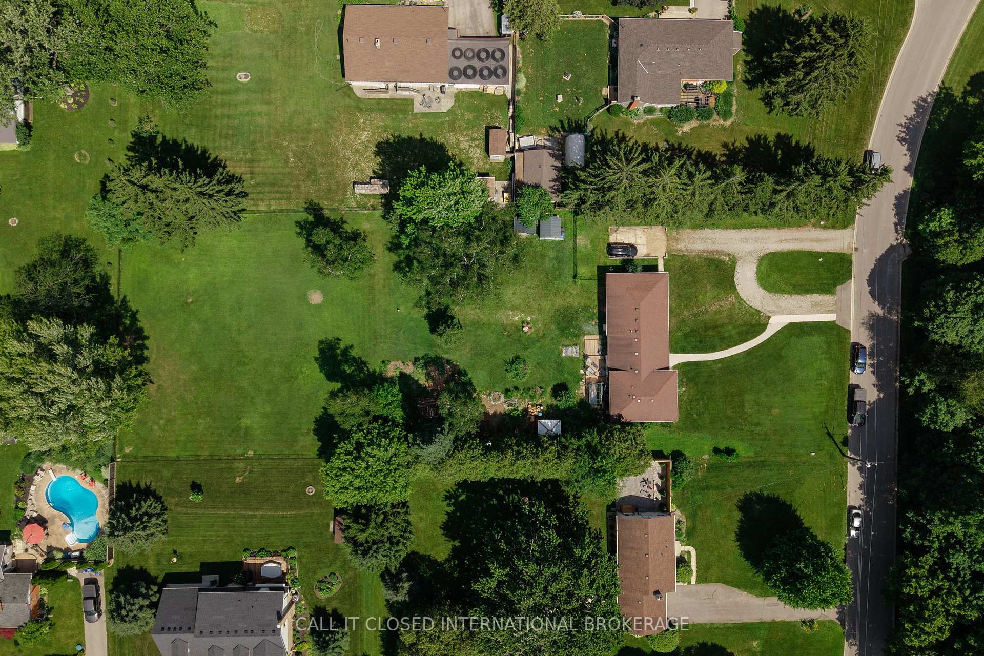 Photo 6 of 17 Karen Street, Central Elgin, Rural Central Elgin — HOMEH