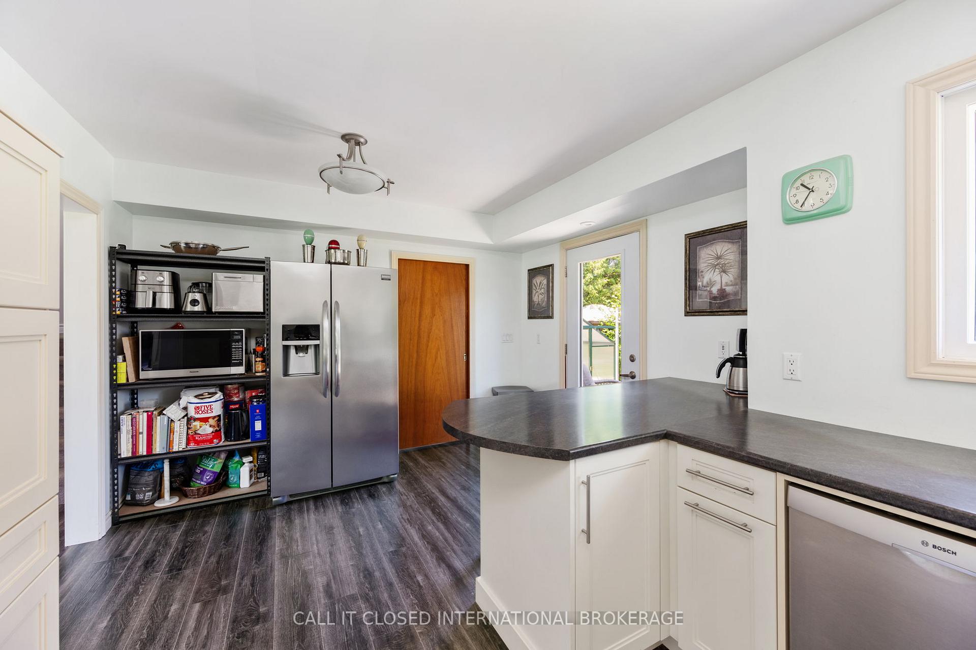 Photo 13 of 17 Karen Street, Central Elgin, Rural Central Elgin — HOMEH