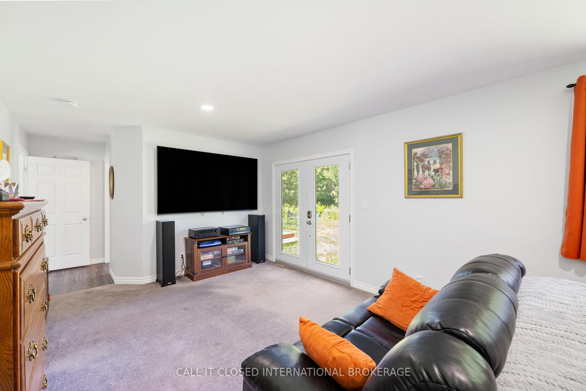 Photo 18 of 17 Karen Street, Central Elgin, Rural Central Elgin — HOMEH
