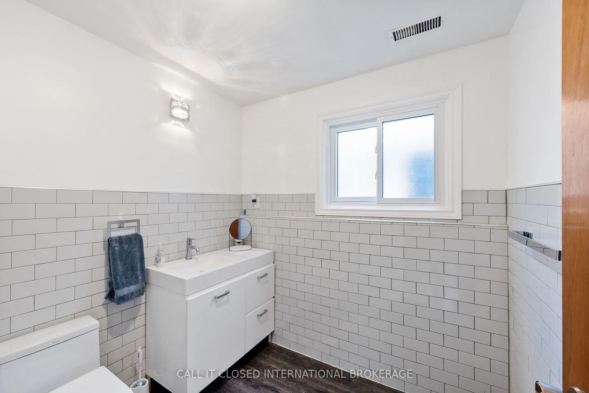 Photo 28 of 17 Karen Street, Central Elgin, Rural Central Elgin — HOMEH