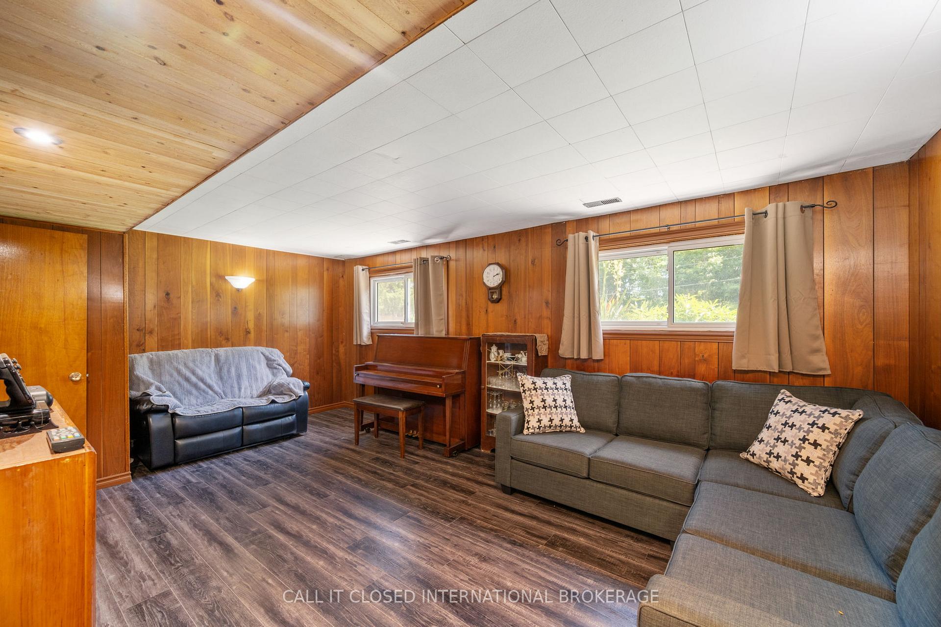 Photo 31 of 17 Karen Street, Central Elgin, Rural Central Elgin — HOMEH