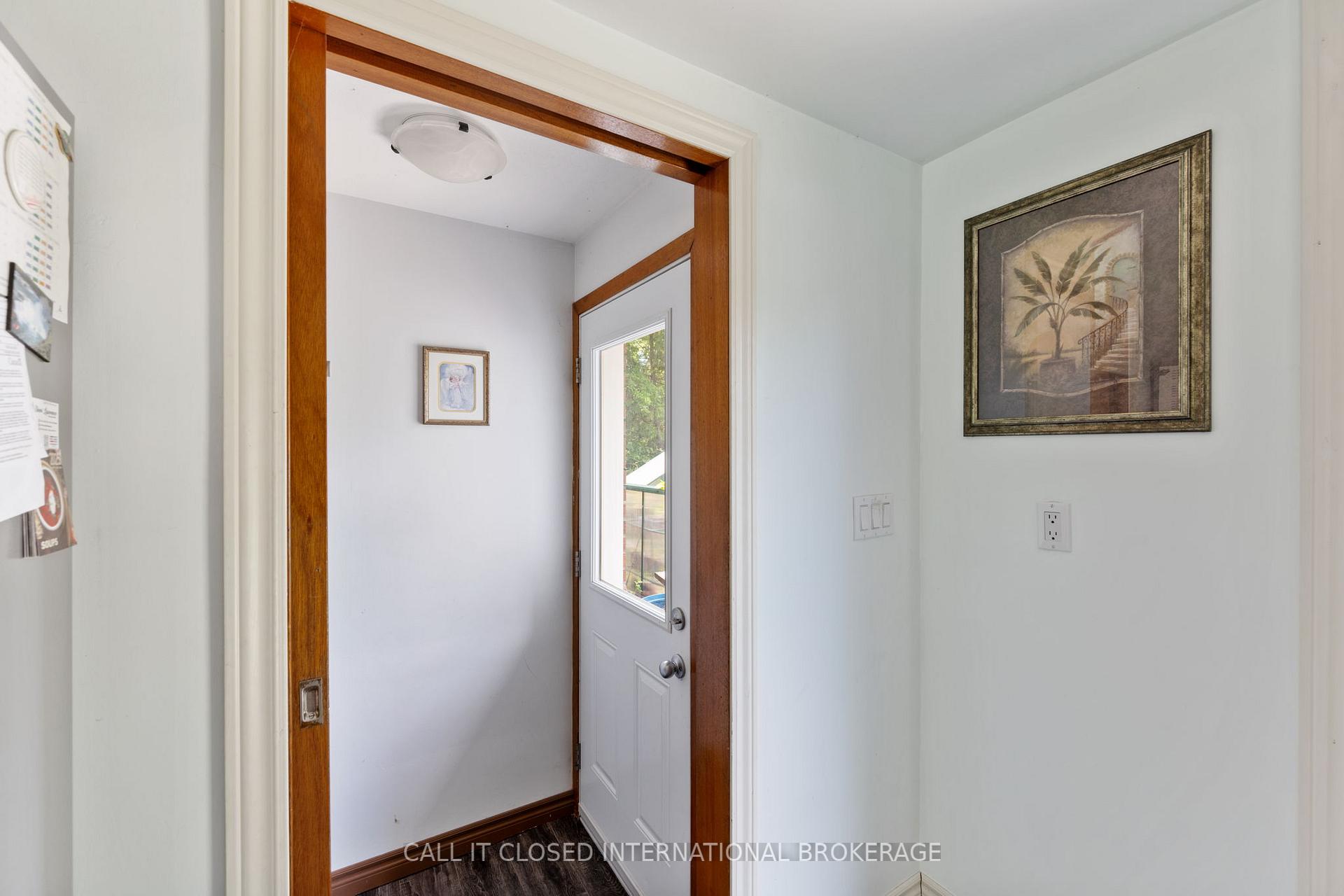 Photo 33 of 17 Karen Street, Central Elgin, Rural Central Elgin — HOMEH