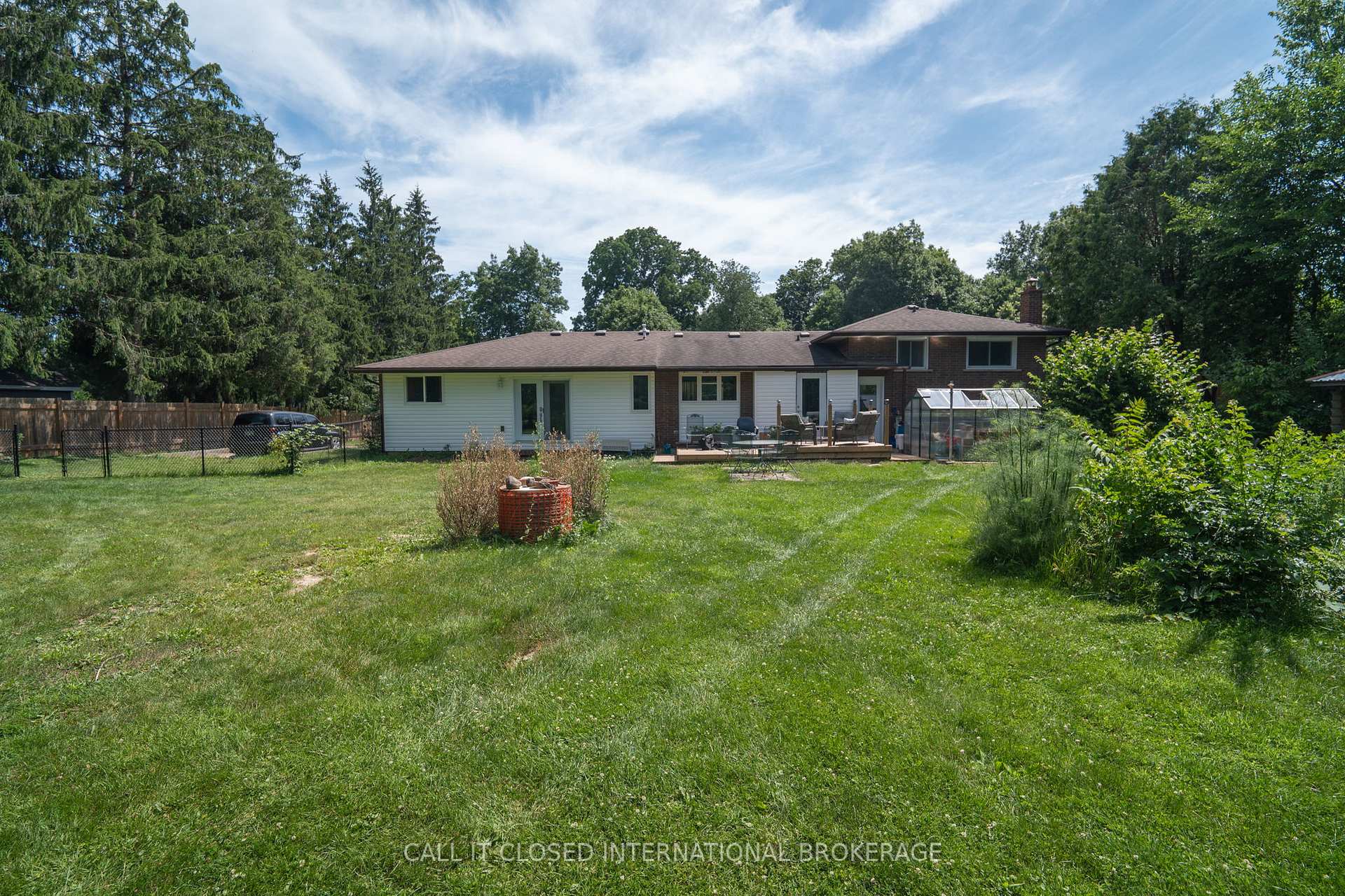 Photo 35 of 17 Karen Street, Central Elgin, Rural Central Elgin — HOMEH