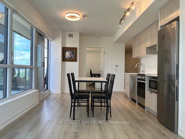 Photo 4 of Unit 1802, 395 Bloor Street E, Toronto, North St. James Town — HOMEH