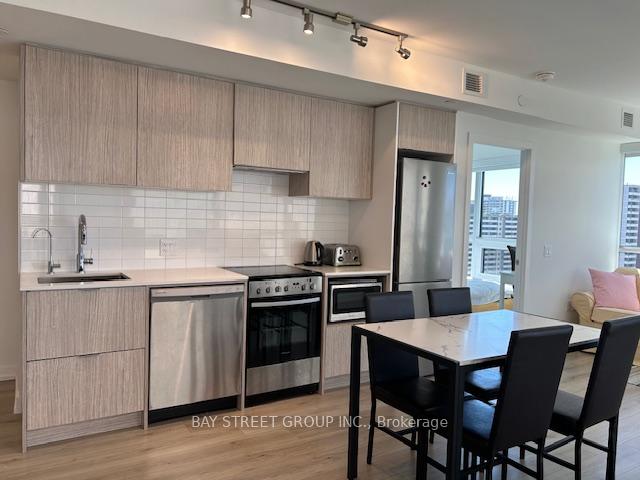 Photo 9 of Unit 1802, 395 Bloor Street E, Toronto, North St. James Town — HOMEH