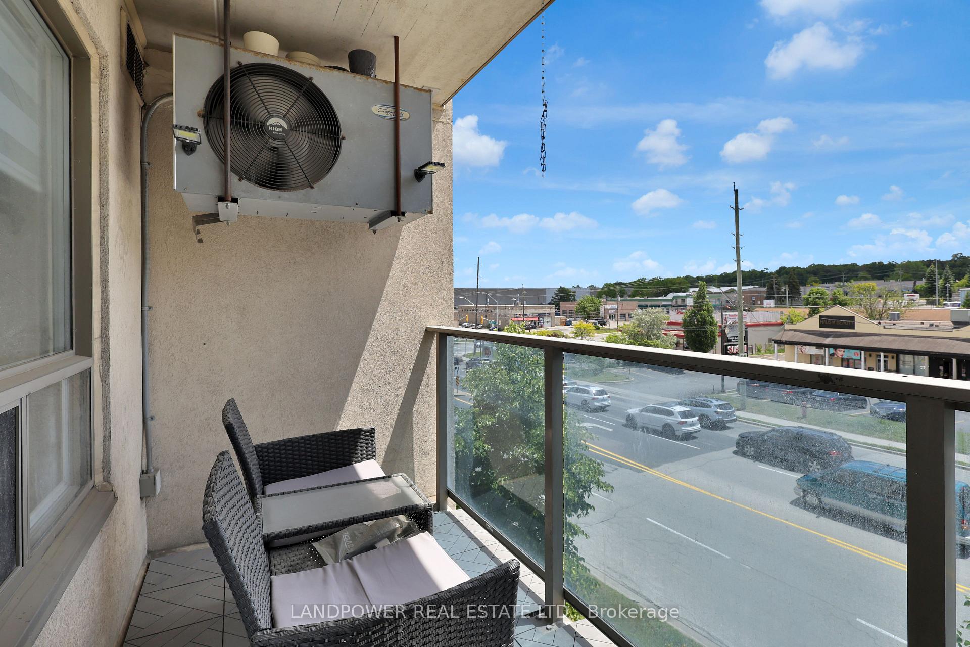 Photo 22 of Unit 301, 160 Wellington Street E, Aurora, Aurora Village — HOMEH