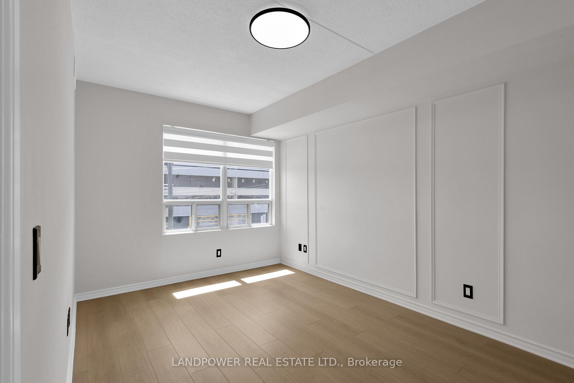 Photo 36 of Unit 301, 160 Wellington Street E, Aurora, Aurora Village — HOMEH