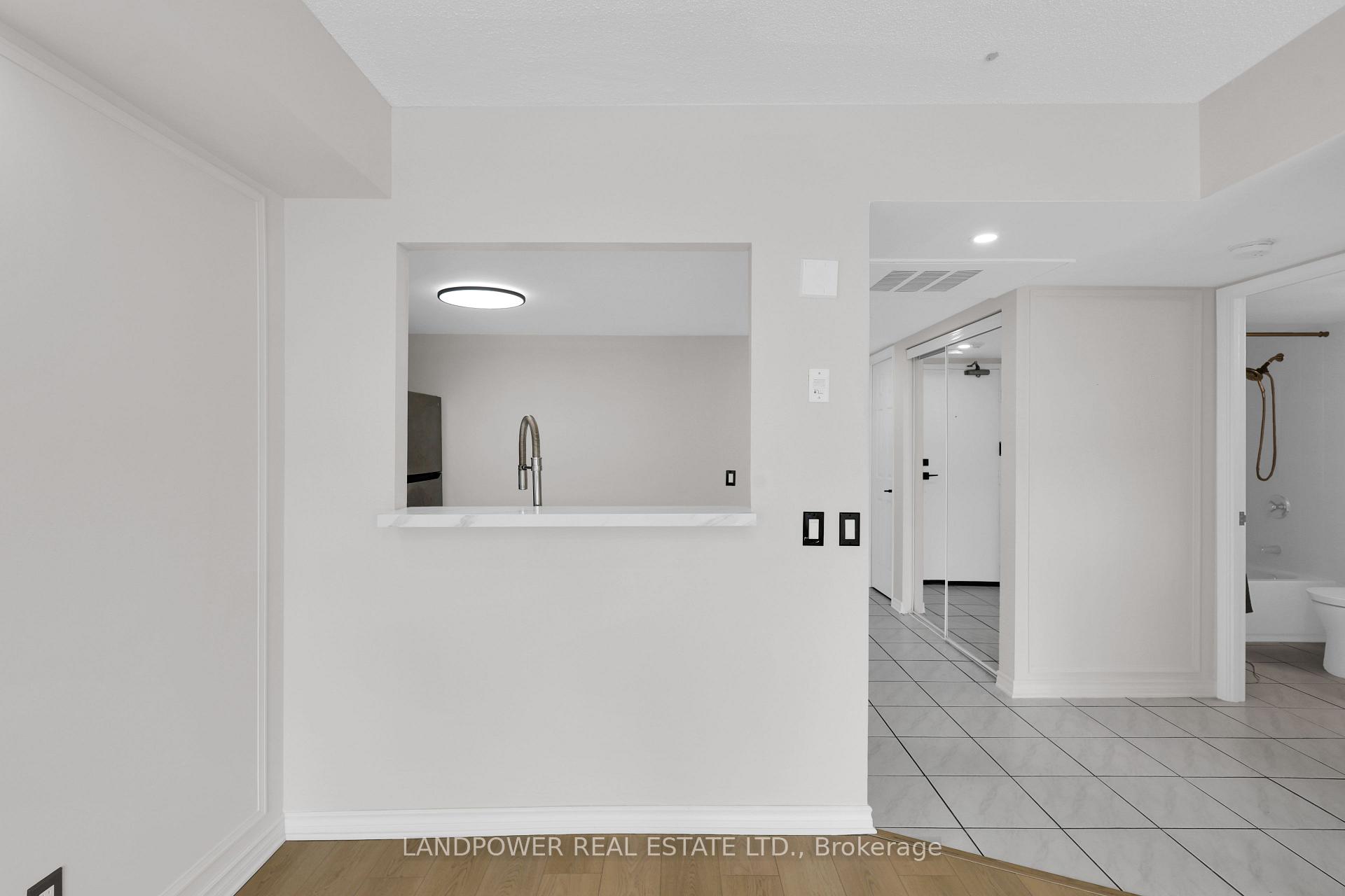 Photo 37 of Unit 301, 160 Wellington Street E, Aurora, Aurora Village — HOMEH
