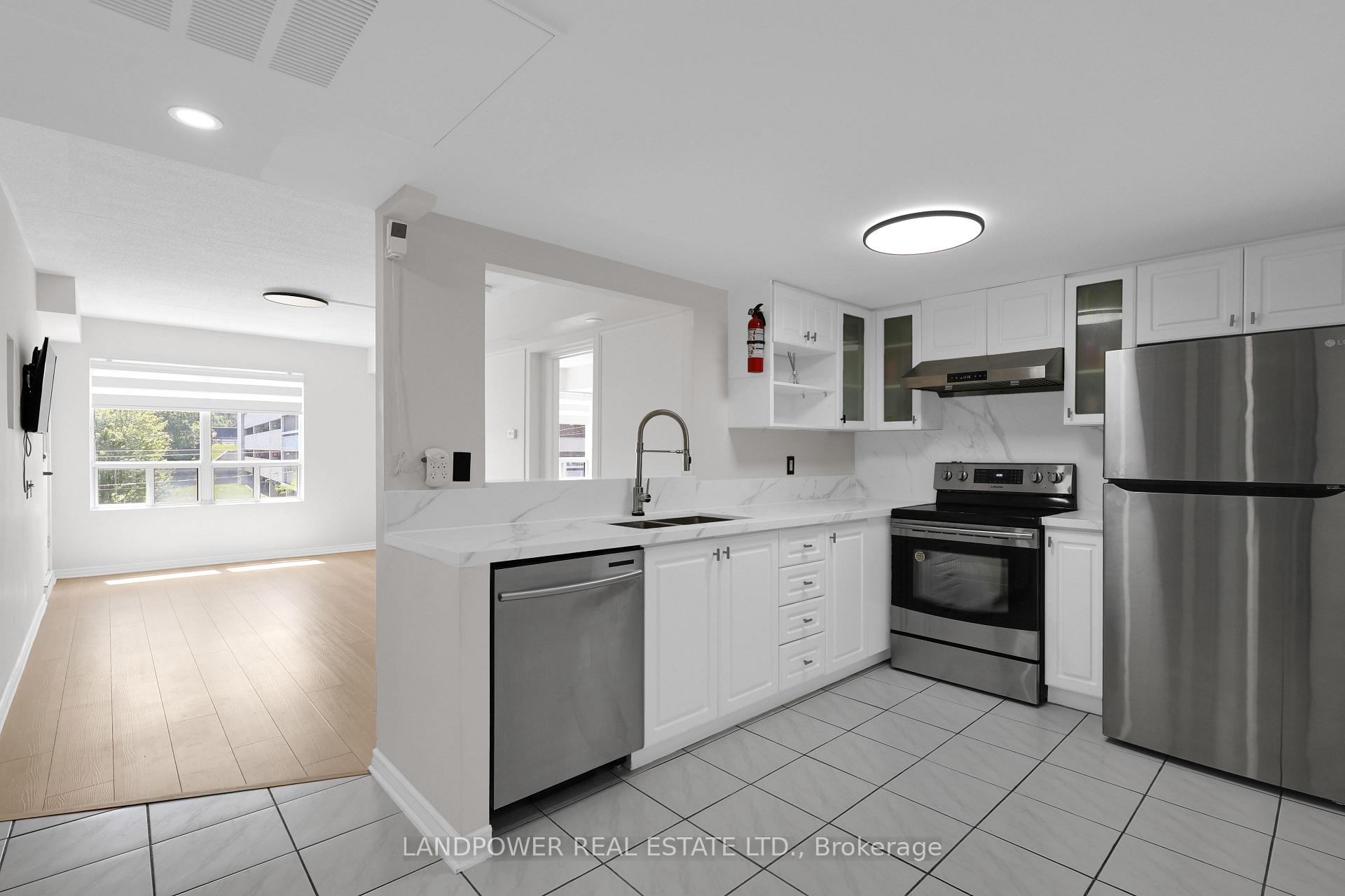 Photo 47 of Unit 301, 160 Wellington Street E, Aurora, Aurora Village — HOMEH