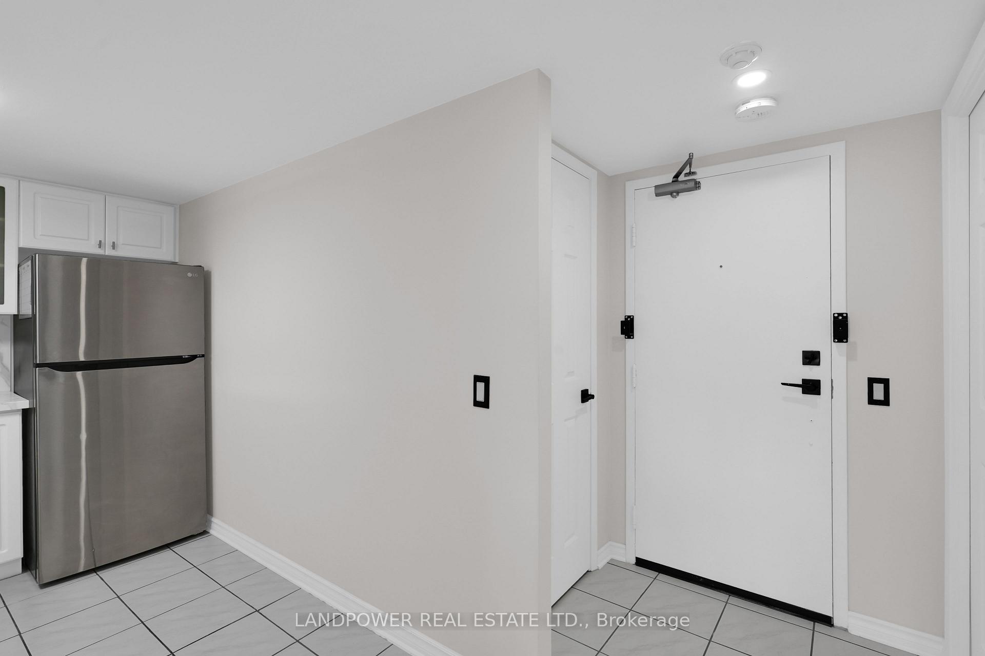 Photo 49 of Unit 301, 160 Wellington Street E, Aurora, Aurora Village — HOMEH