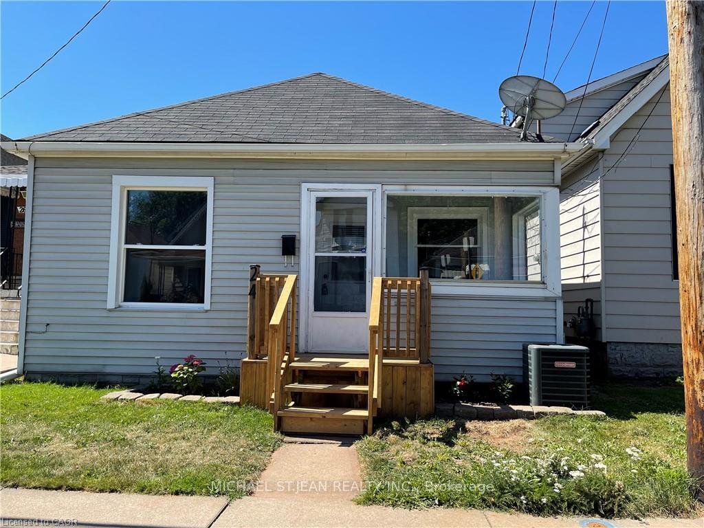 Photo 2 of 24 Vansitmart Avenue, Hamilton, Homeside — HOMEH