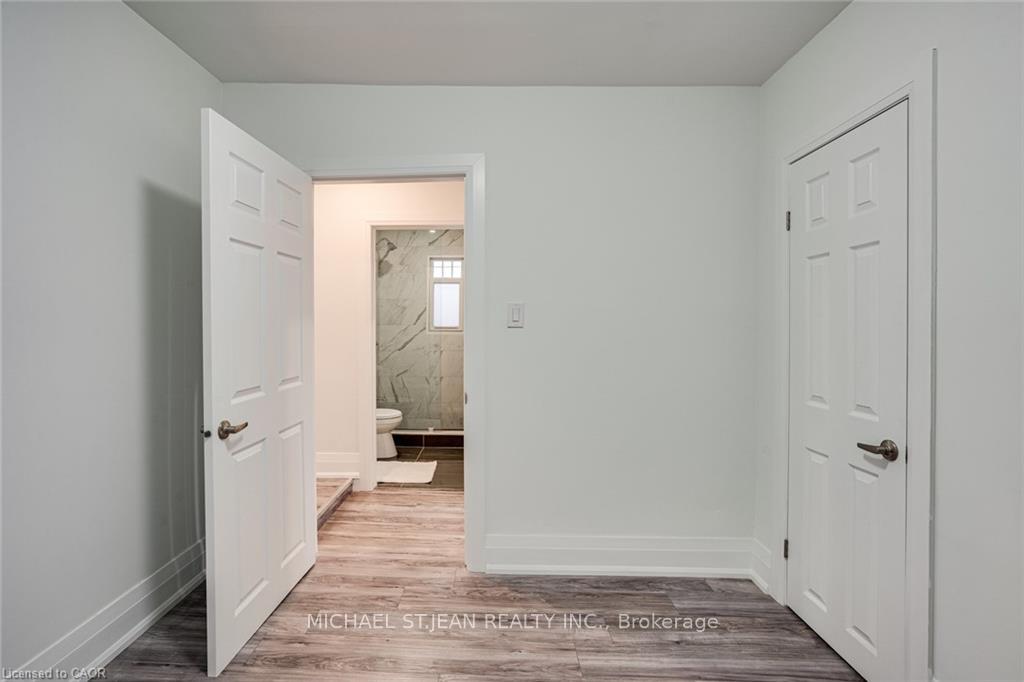 Photo 10 of 24 Vansitmart Avenue, Hamilton, Homeside — HOMEH