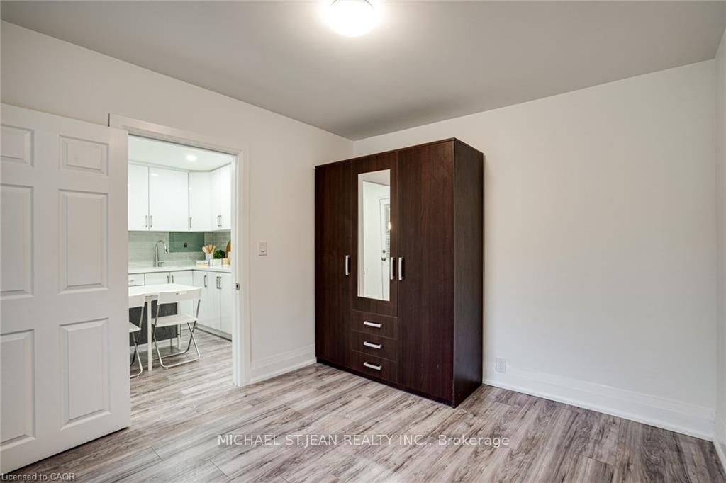 Photo 15 of 24 Vansitmart Avenue, Hamilton, Homeside — HOMEH
