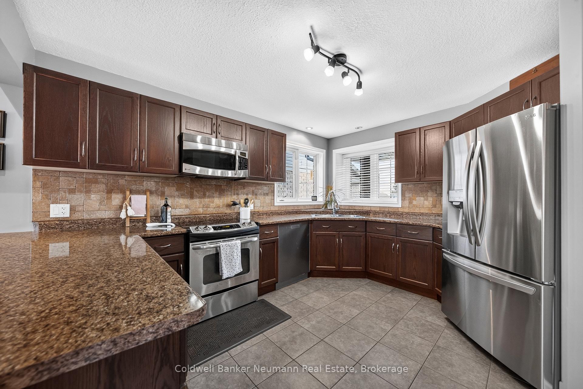 Photo 12 of 8 Creighton Avenue, Guelph, Grange Road — HOMEH