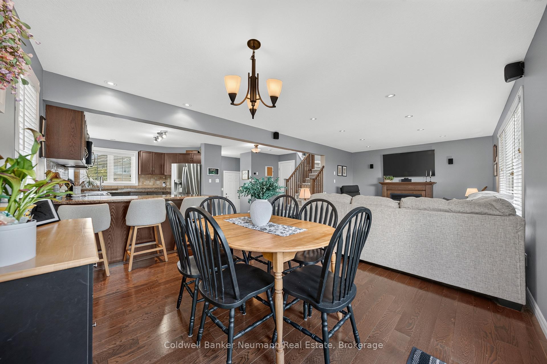 Photo 15 of 8 Creighton Avenue, Guelph, Grange Road — HOMEH