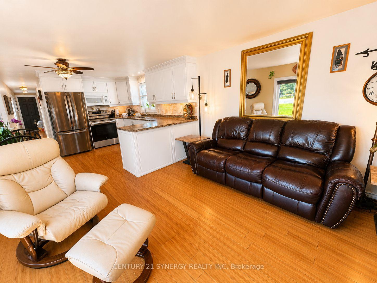 Photo 13 of 17 Echo Drive, Rideau Lakes, Rideau Lakes (South Elmsley) Twp — HOMEH
