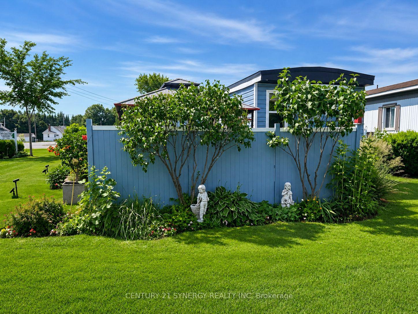 Photo 29 of 17 Echo Drive, Rideau Lakes, Rideau Lakes (South Elmsley) Twp — HOMEH
