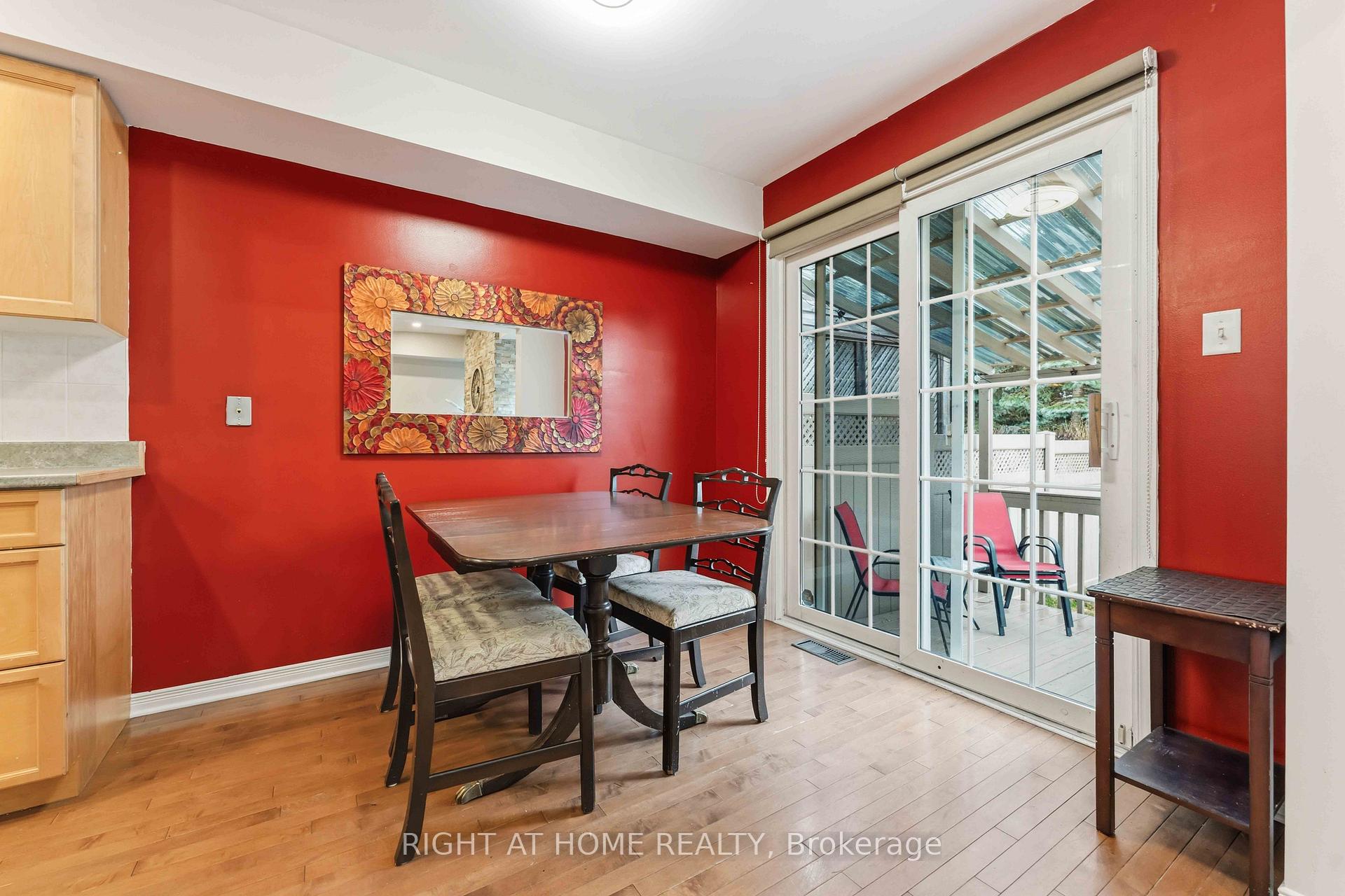 Photo 8 of 52 Fieldberry Private, Ottawa, Barrhaven - Stonebridge — HOMEH