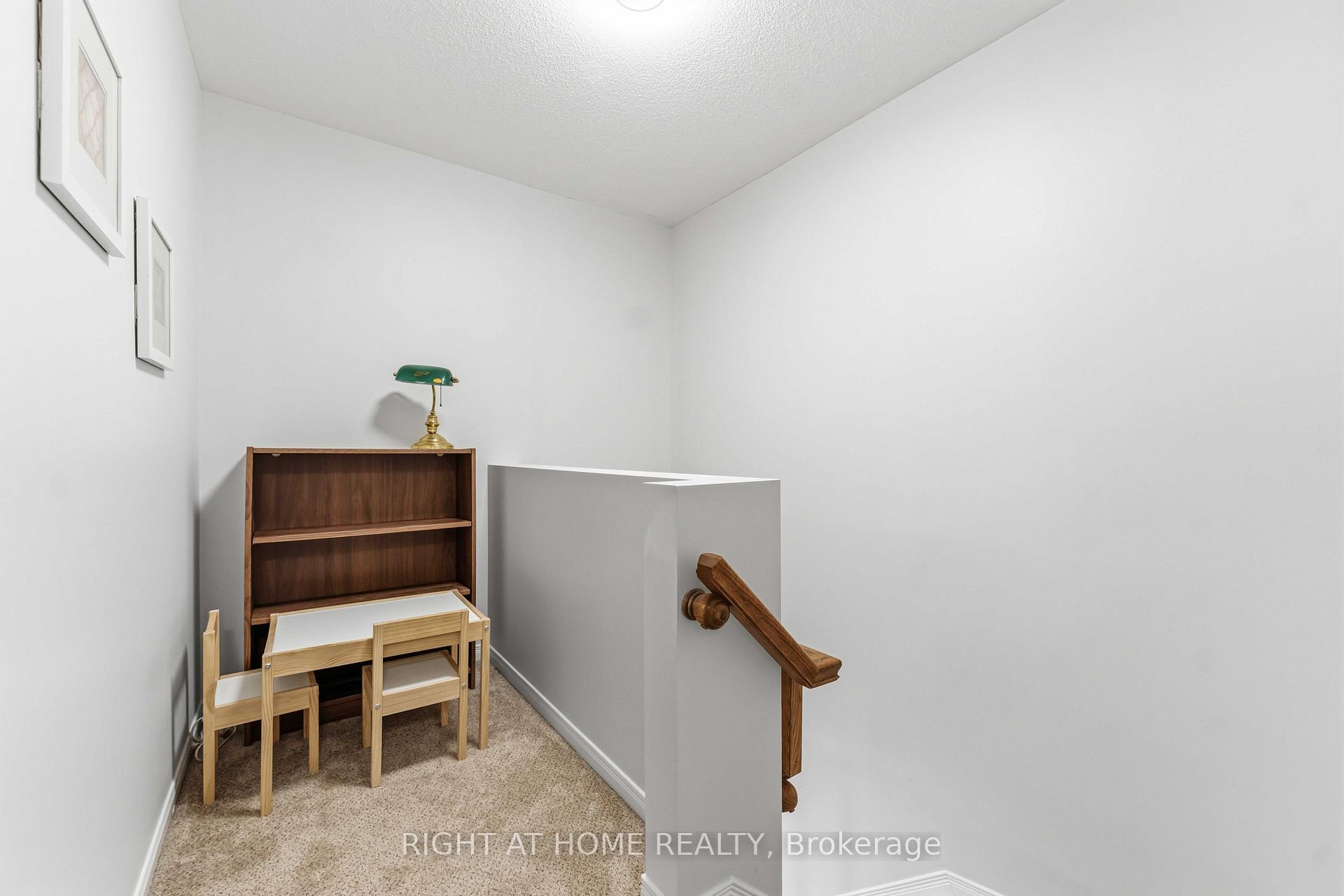 Photo 14 of 52 Fieldberry Private, Ottawa, Barrhaven - Stonebridge — HOMEH