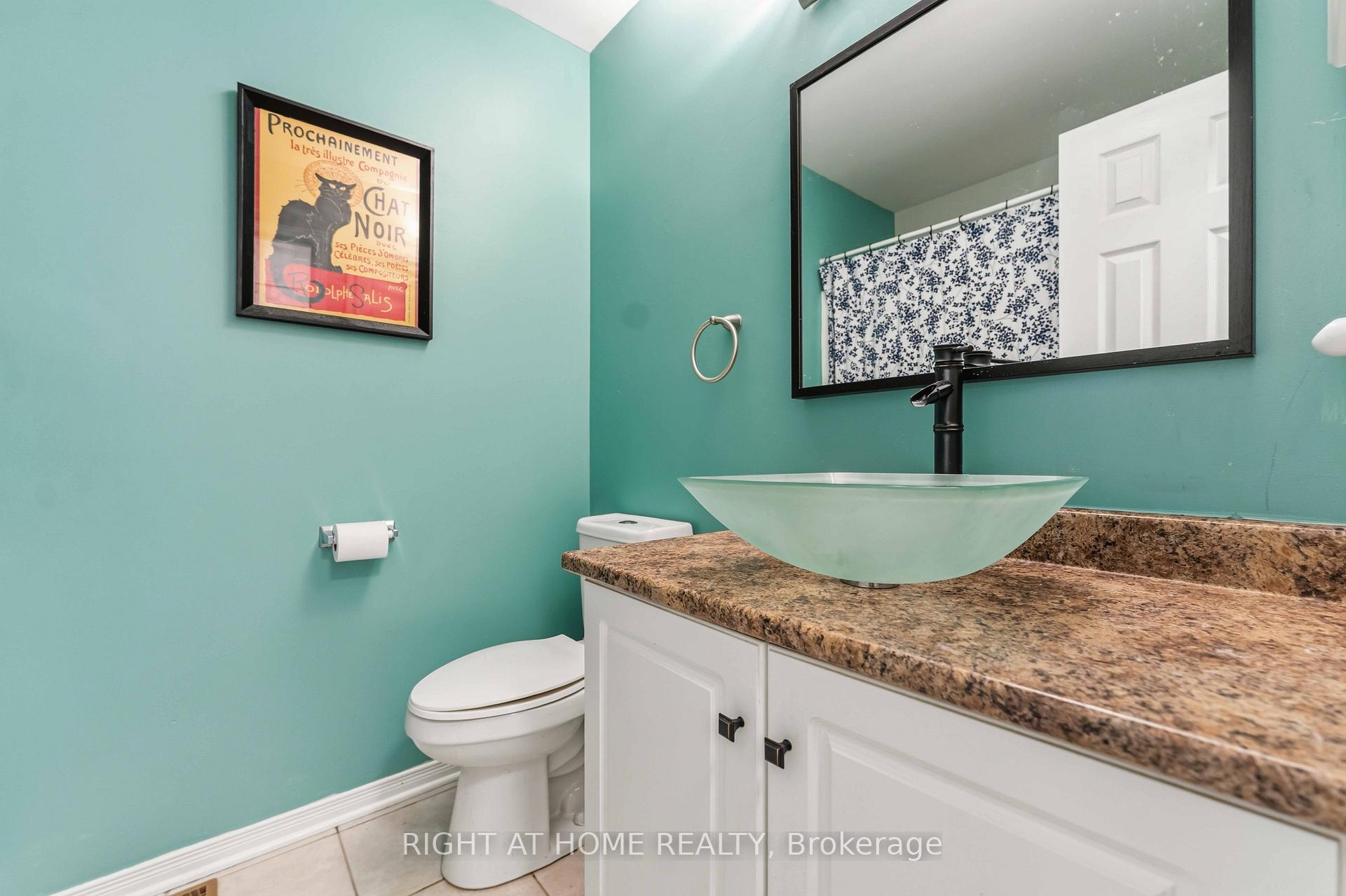 Photo 20 of 52 Fieldberry Private, Ottawa, Barrhaven - Stonebridge — HOMEH