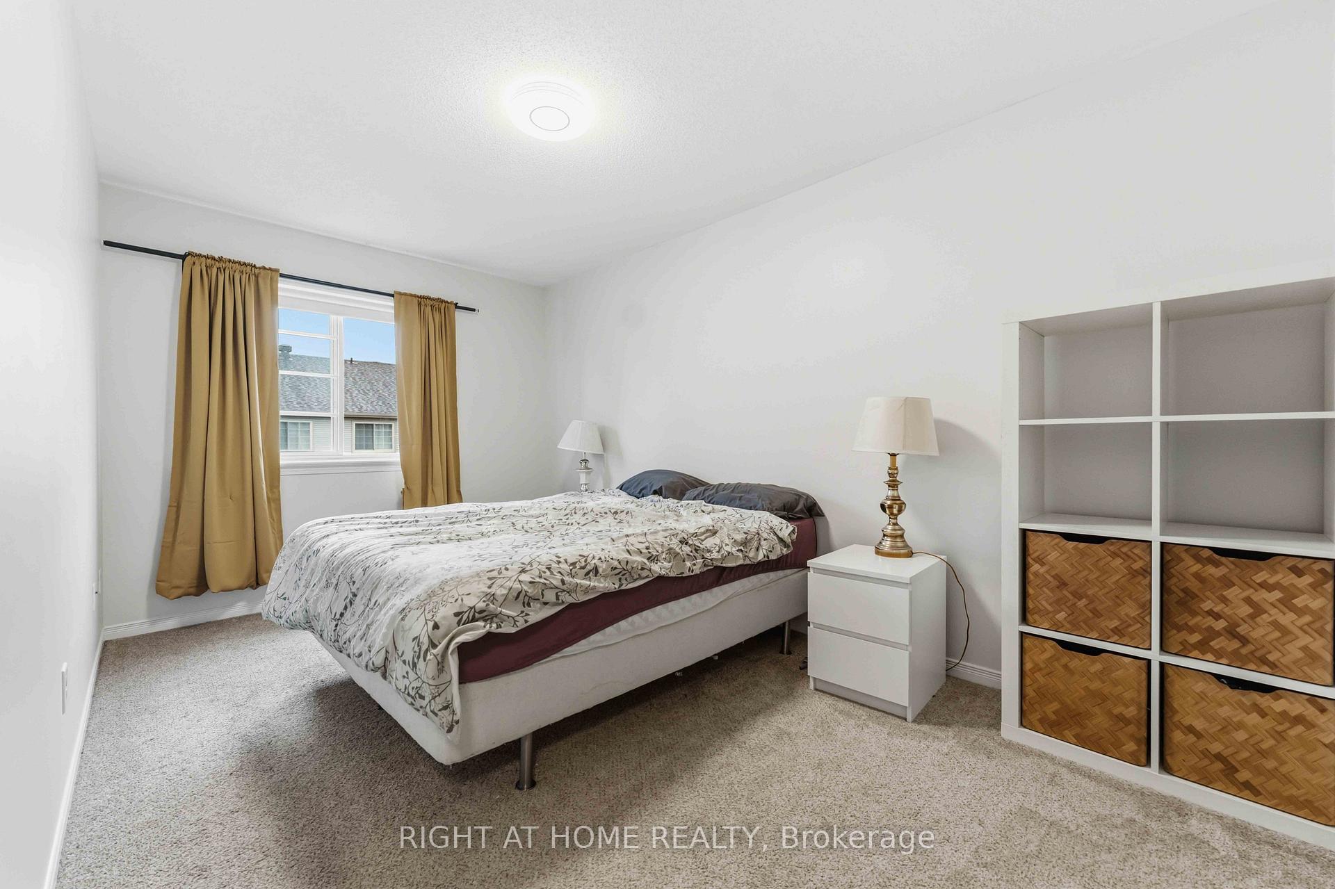Photo 21 of 52 Fieldberry Private, Ottawa, Barrhaven - Stonebridge — HOMEH