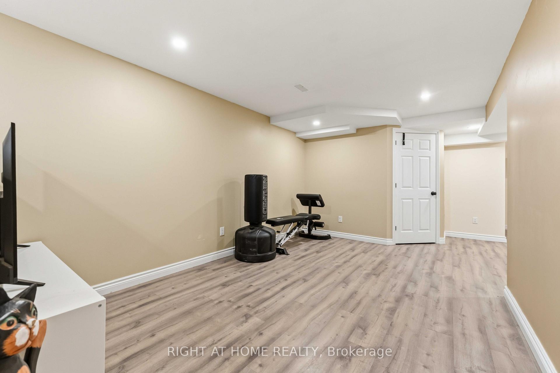 Photo 25 of 52 Fieldberry Private, Ottawa, Barrhaven - Stonebridge — HOMEH