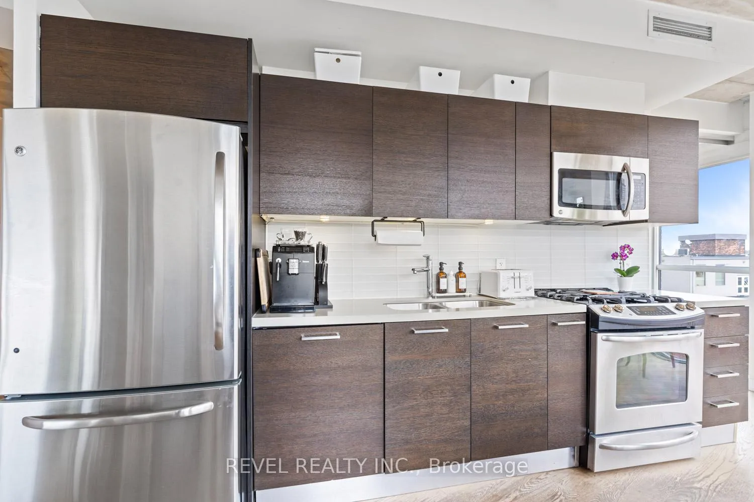 Photo 7 of Unit 806, 318 King Street E, Toronto, Moss Park — HOMEH