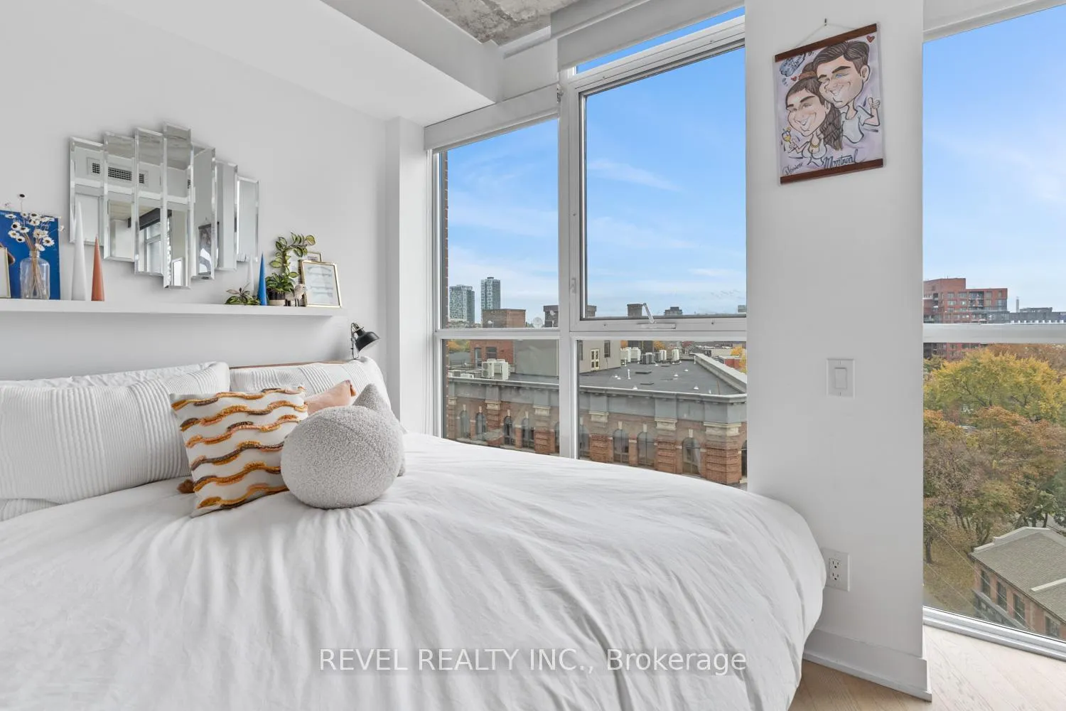 Photo 17 of Unit 806, 318 King Street E, Toronto, Moss Park — HOMEH