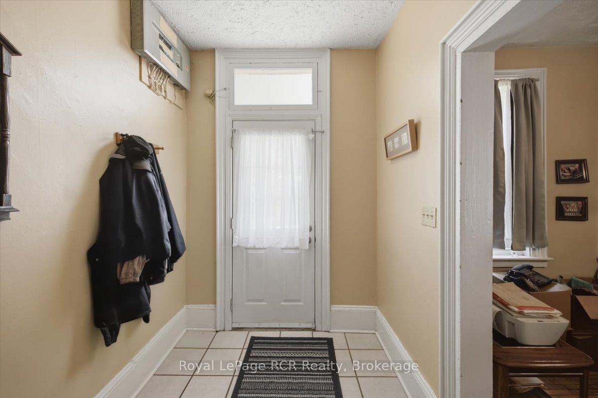 Photo 24 of 567 & 565 7th A Street E, Owen Sound — HOMEH
