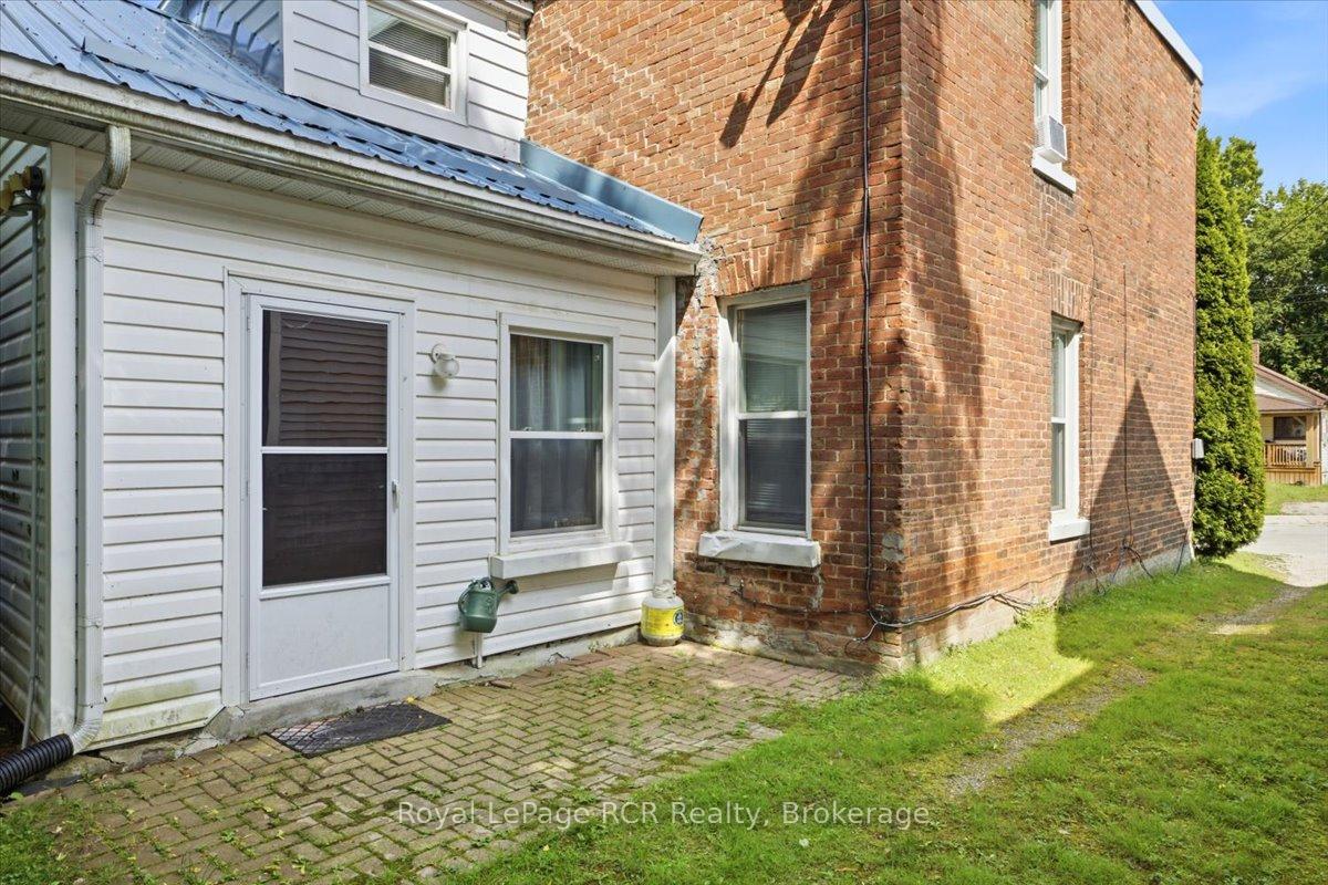 Photo 35 of 567 & 565 7th A Street E, Owen Sound — HOMEH