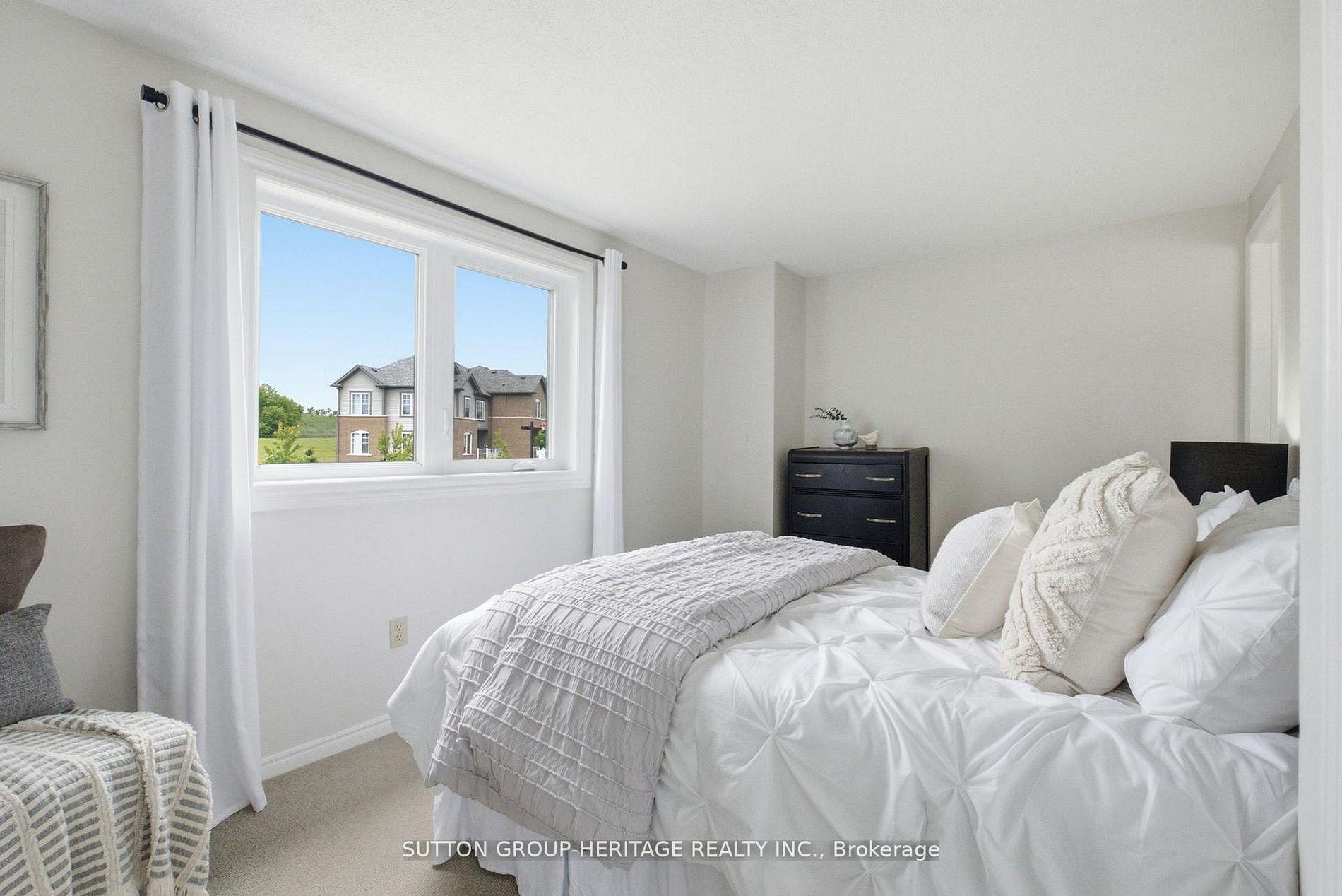 Photo 17 of 1413 Beaverbrook Court, Oshawa, Lakeview — HOMEH