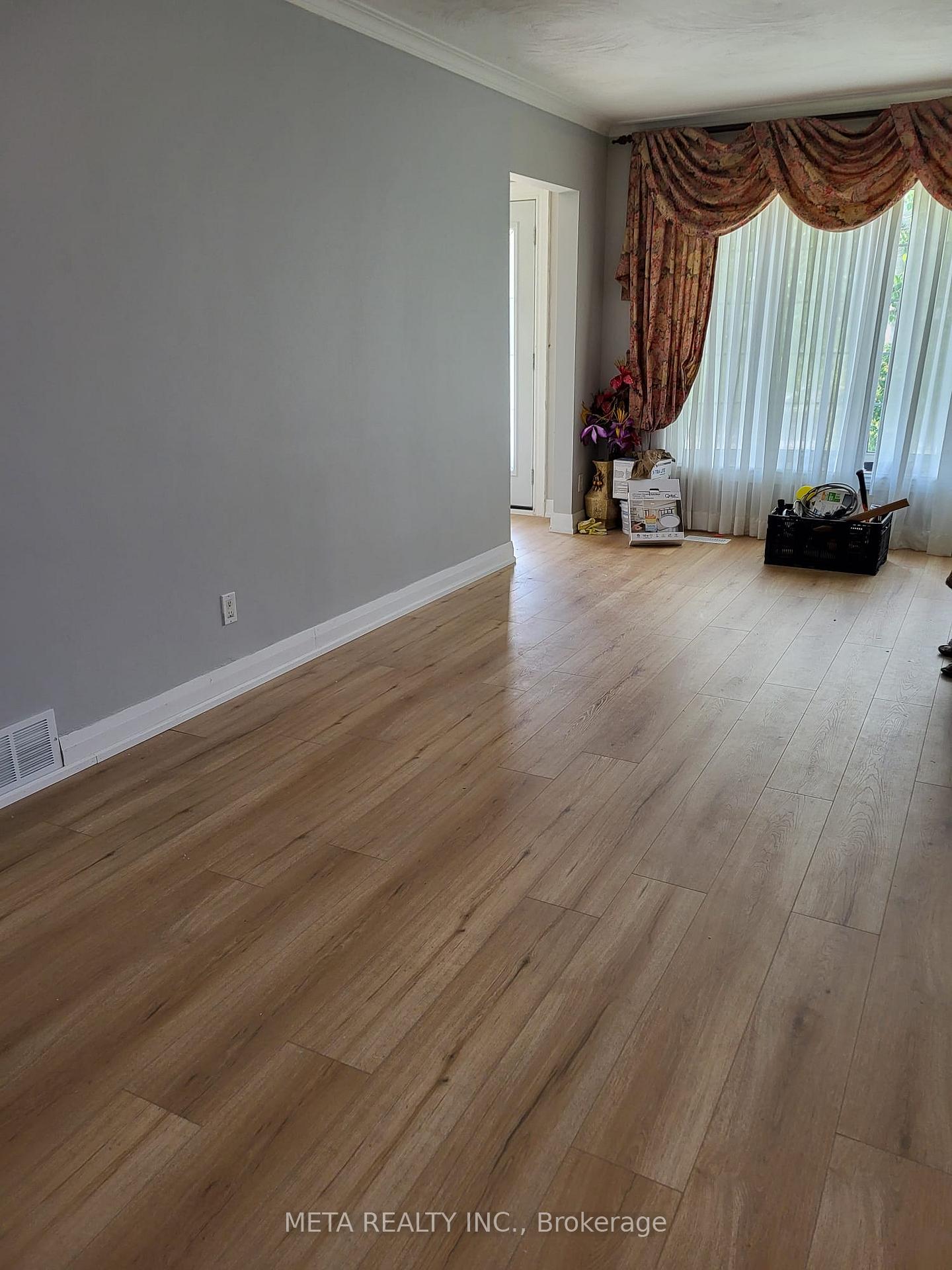Photo 15 of 79 Chestermere Boulevard, Scarborough, Woburn — HOMEH