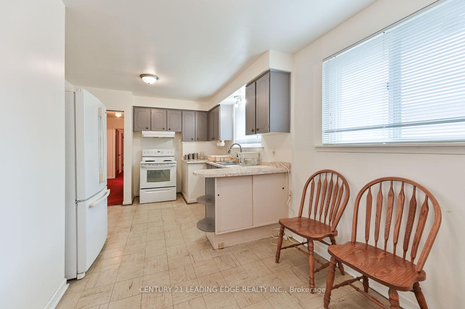 Photo 11 of 53 Danzig Street, Scarborough, West Hill — HOMEH