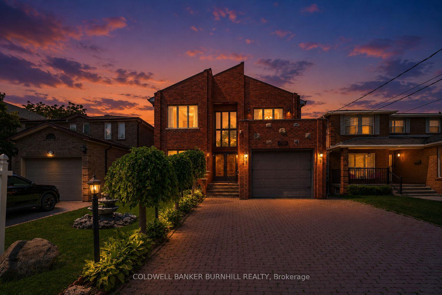 Photo 2 of 706 Glencairn Avenue, Toronto, Englemount-Lawrence — HOMEH