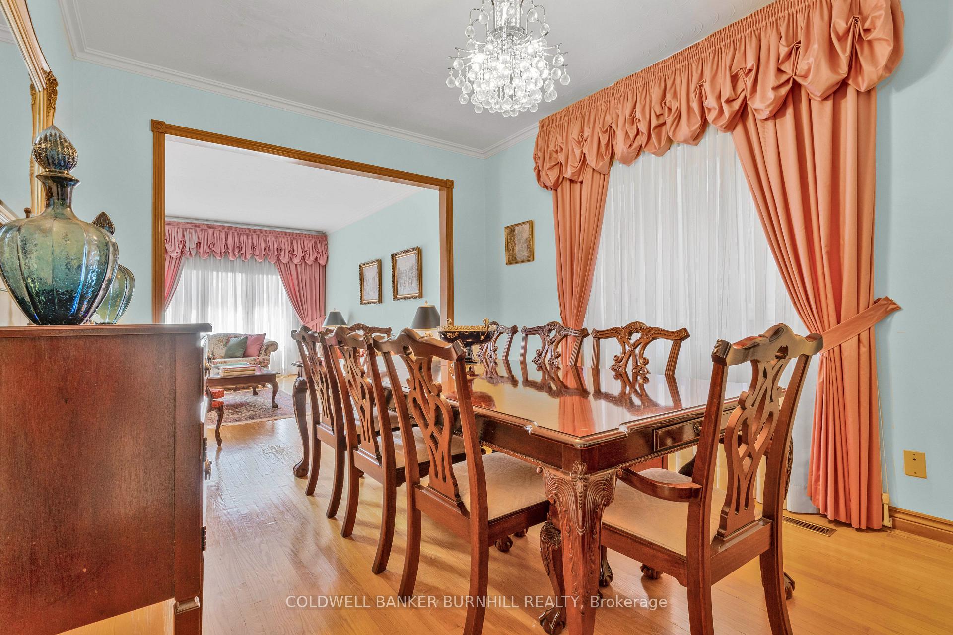 Photo 8 of 706 Glencairn Avenue, Toronto, Englemount-Lawrence — HOMEH