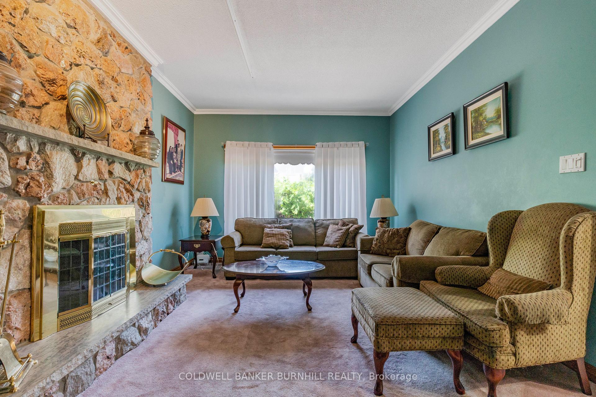 Photo 10 of 706 Glencairn Avenue, Toronto, Englemount-Lawrence — HOMEH