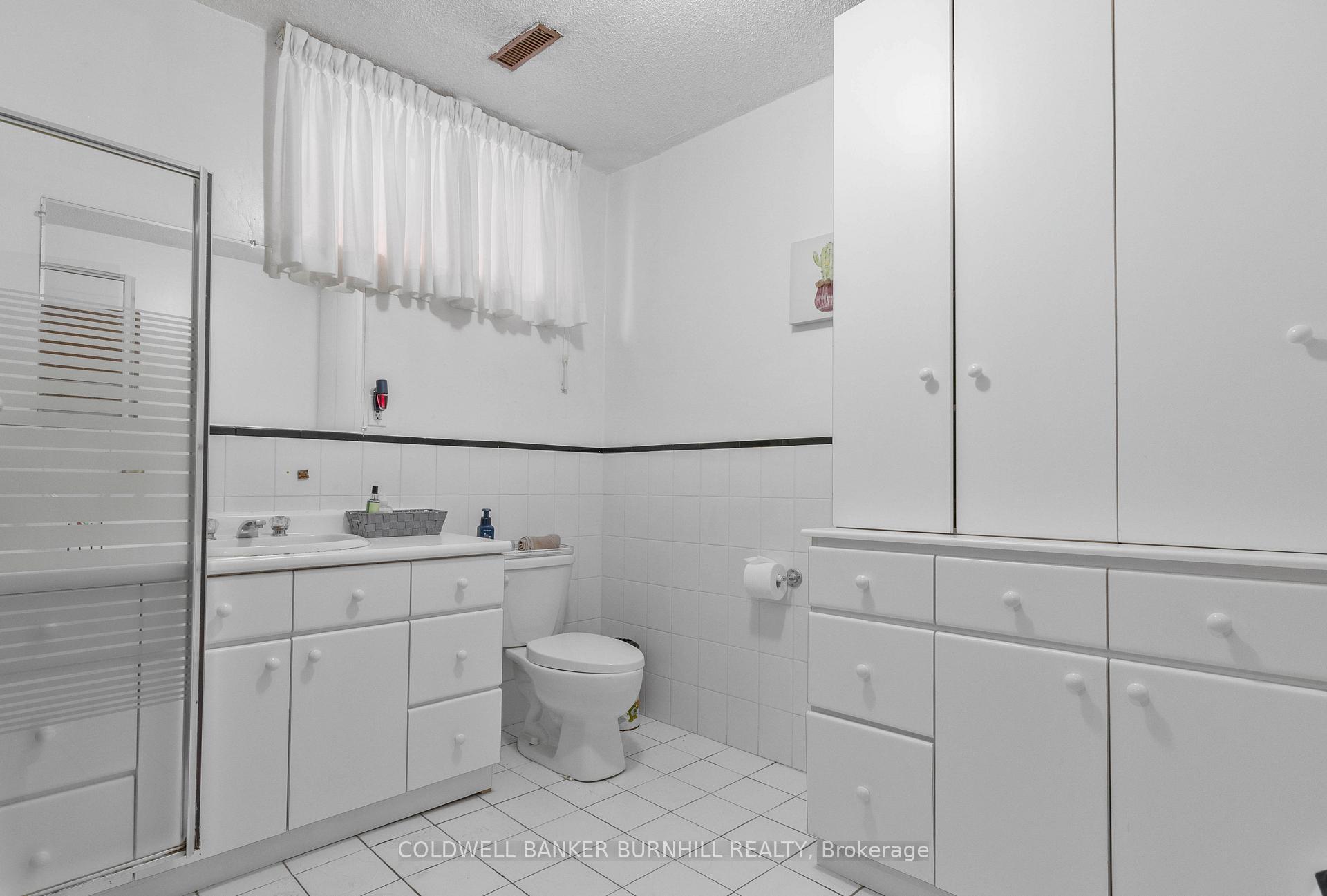 Photo 36 of 706 Glencairn Avenue, Toronto, Englemount-Lawrence — HOMEH