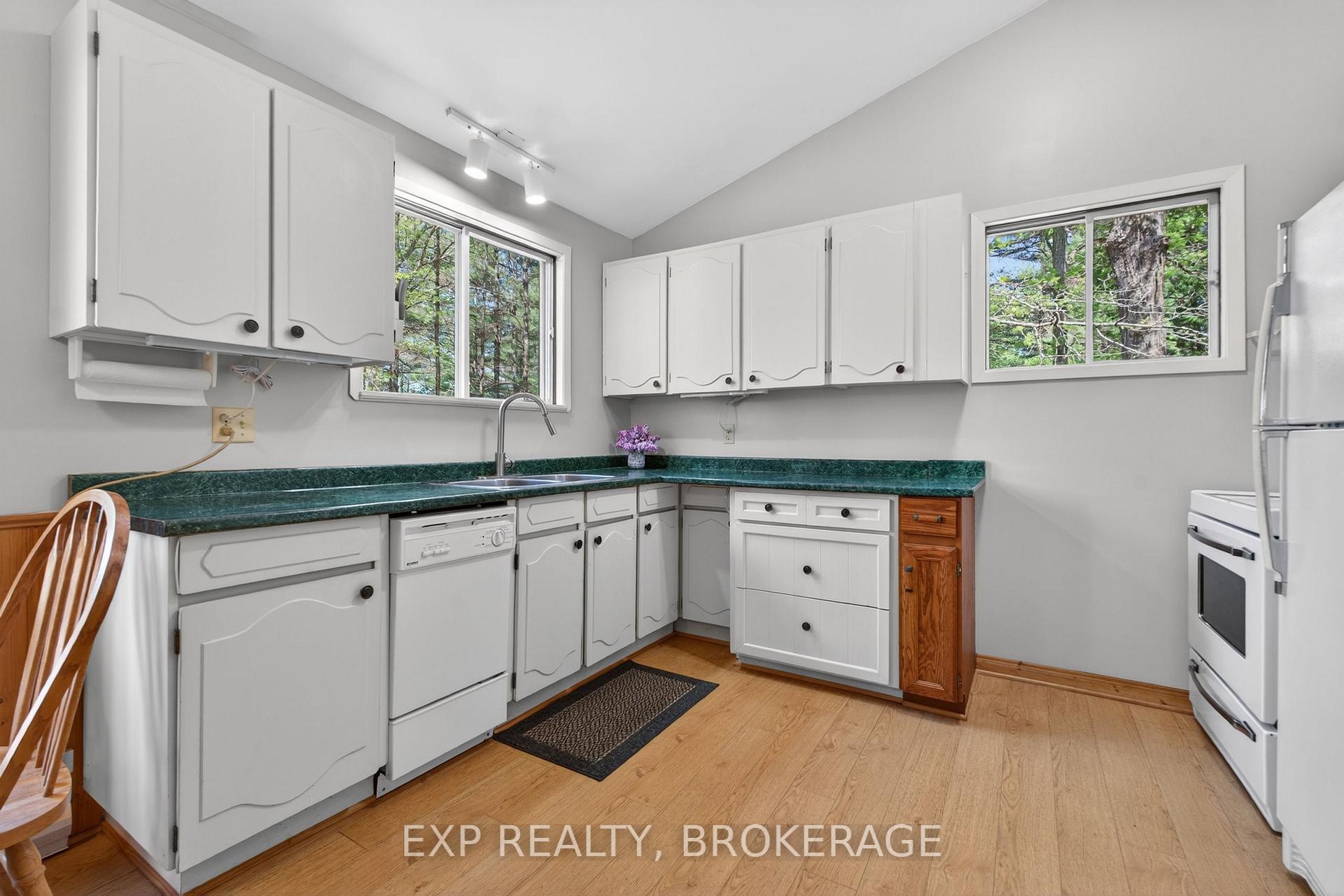 Photo 16 of 1126 Richmond Lane, Frontenac, Frontenac Centre — HOMEH