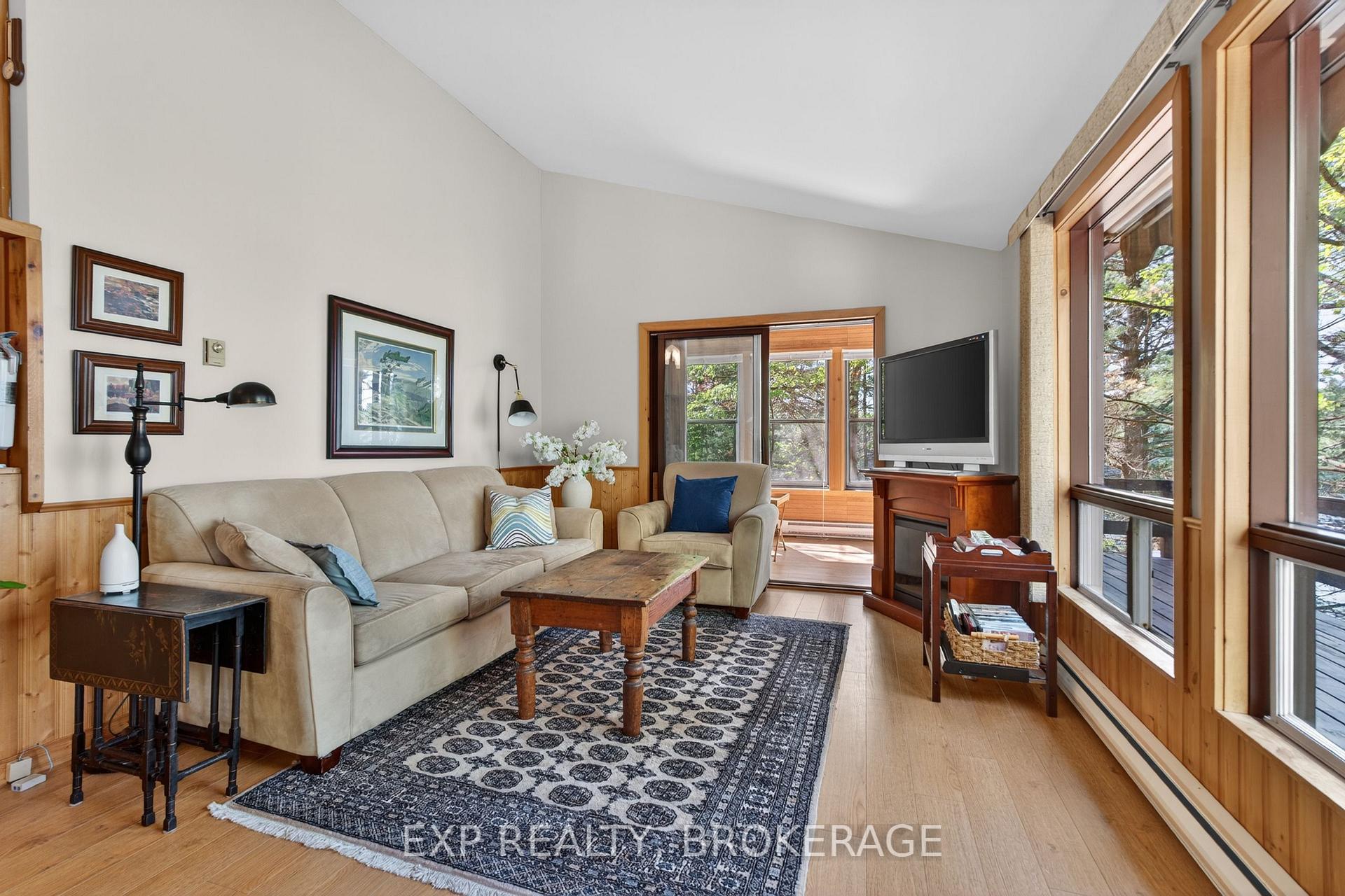 Photo 18 of 1126 Richmond Lane, Frontenac, Frontenac Centre — HOMEH