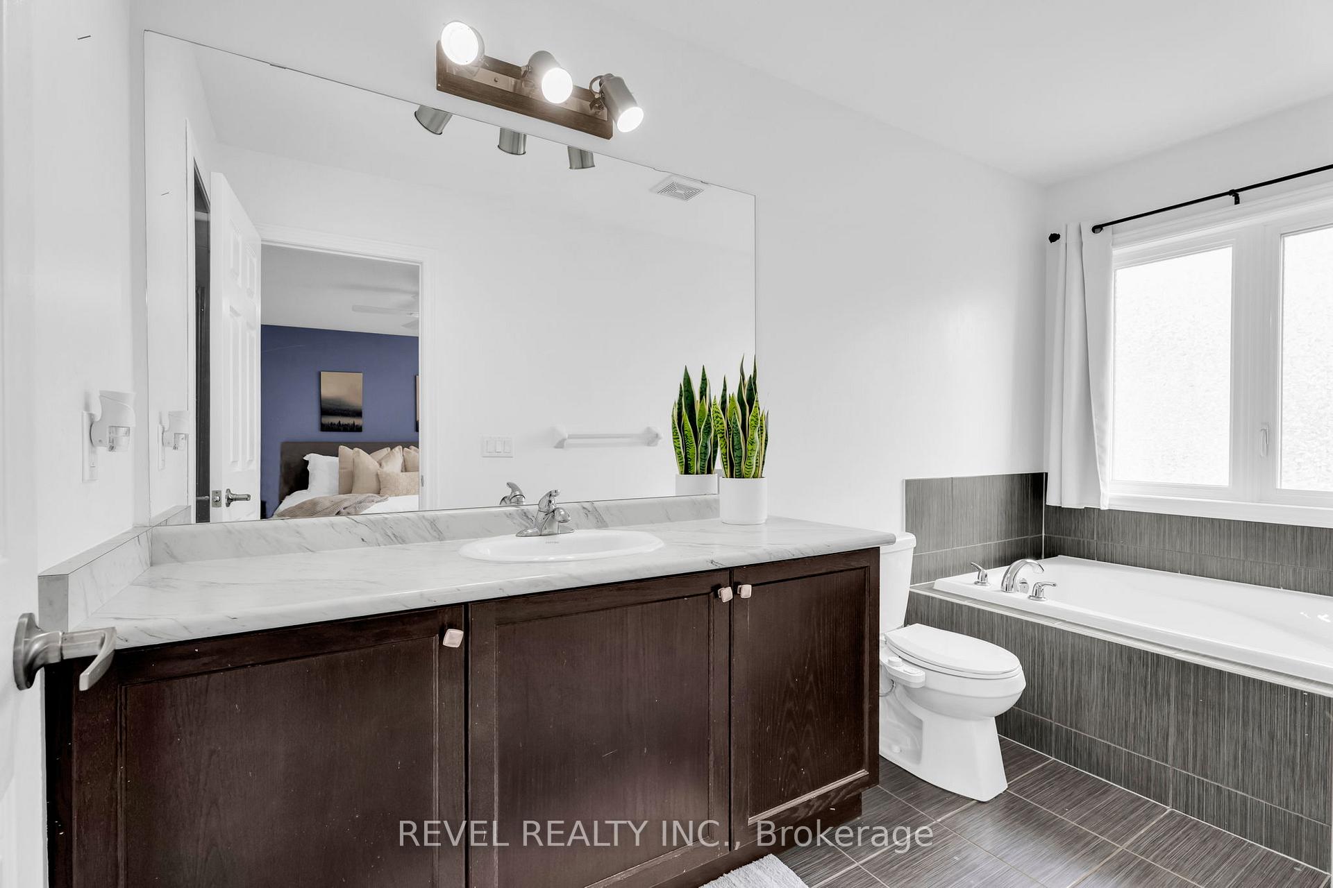 Photo 22 of 824 Cook Crescent, Shelburne — HOMEH