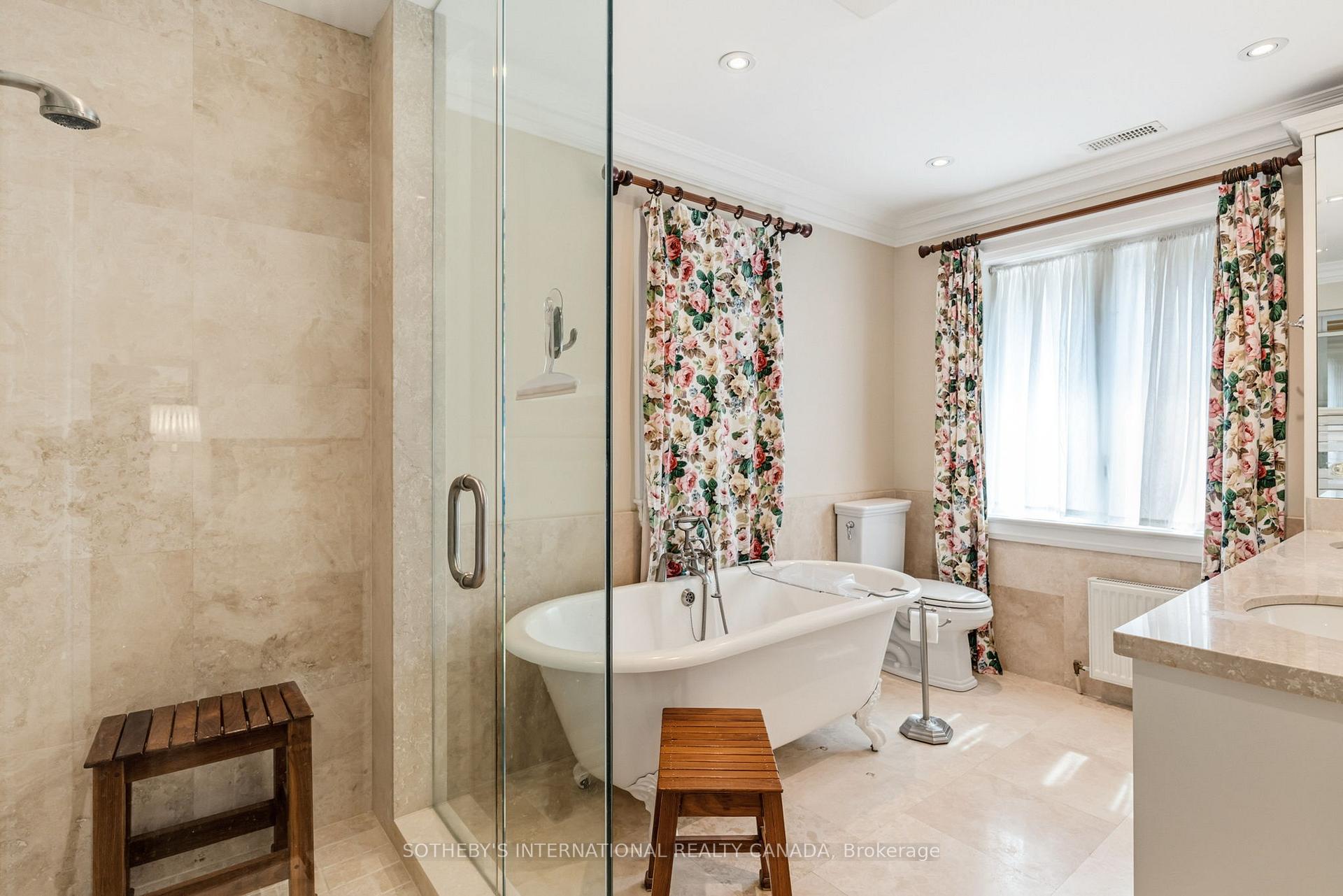 Photo 15 of 66 Inglewood Drive, Toronto, Rosedale-Moore Park — HOMEH