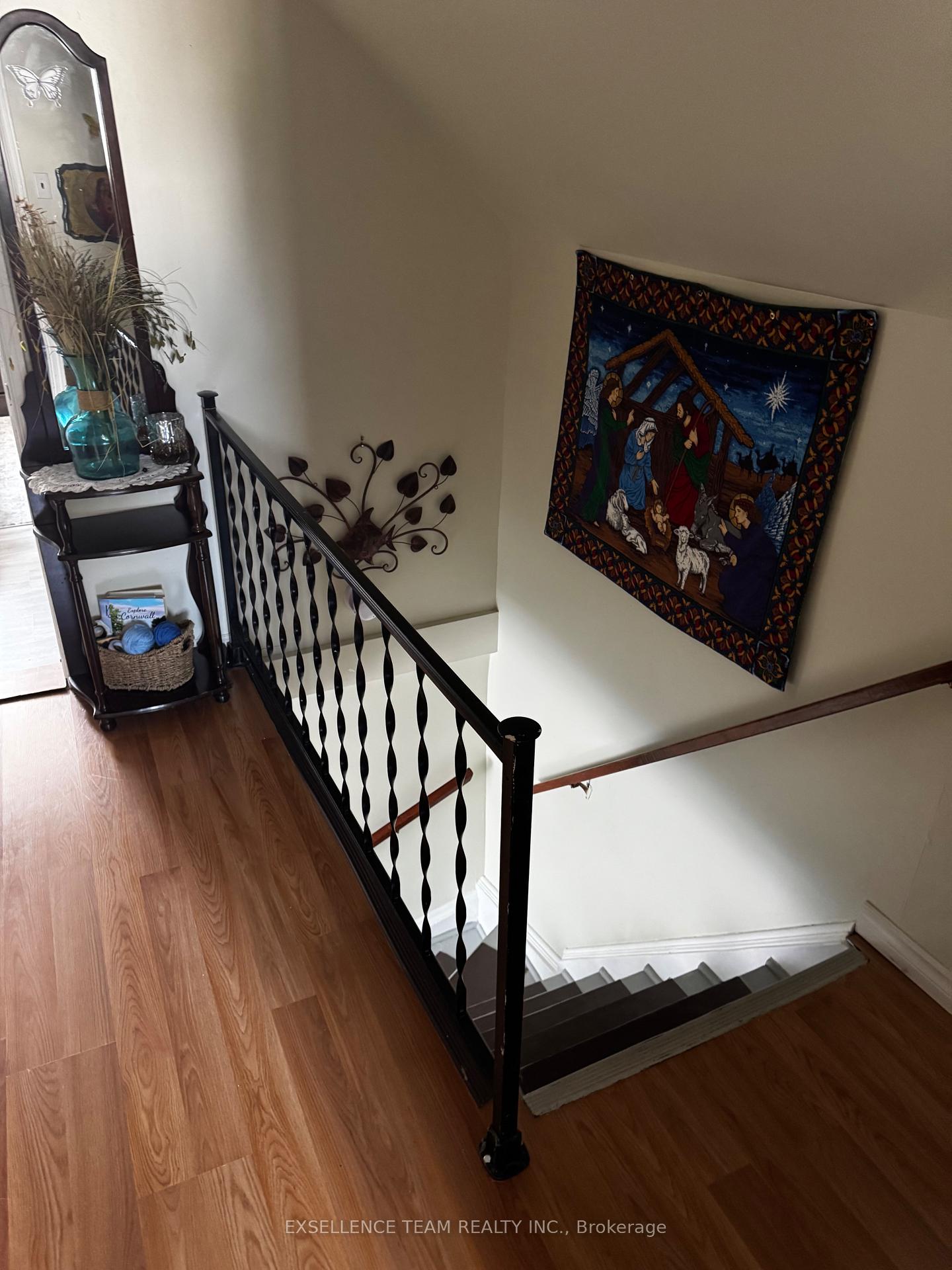 Photo 6 of 302 Seventh Street W, Cornwall — HOMEH