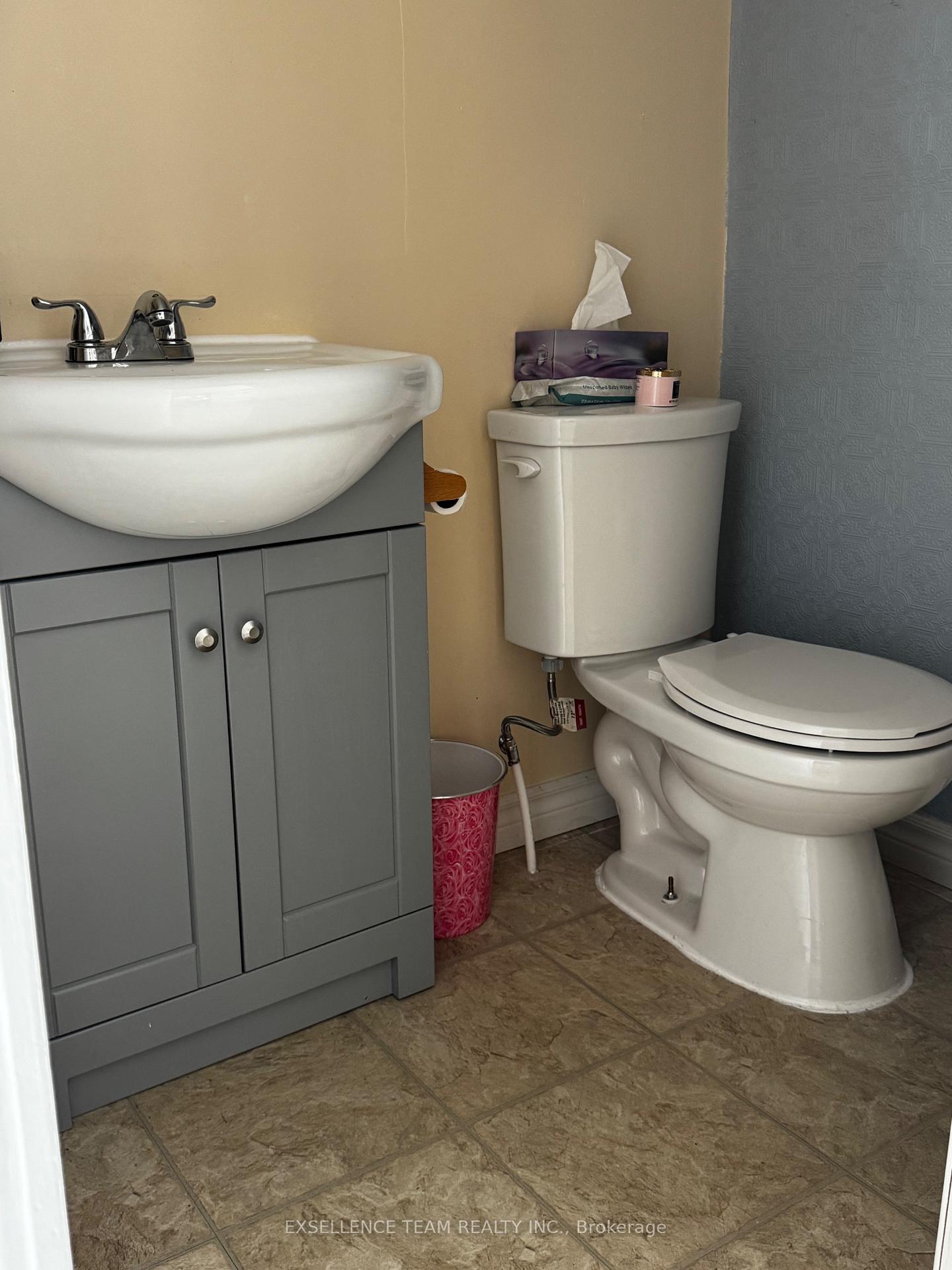 Photo 11 of 302 Seventh Street W, Cornwall — HOMEH