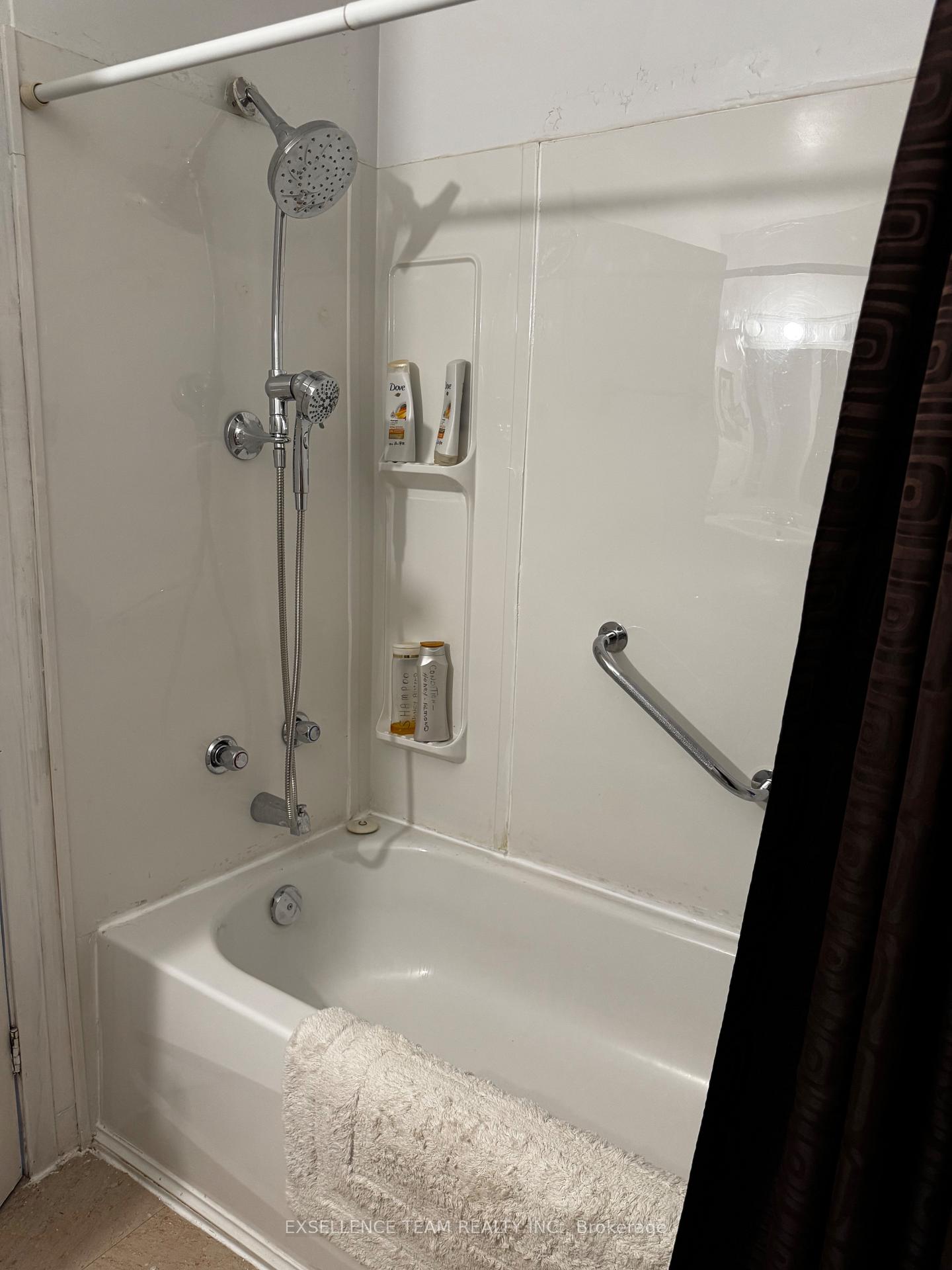 Photo 12 of 302 Seventh Street W, Cornwall — HOMEH