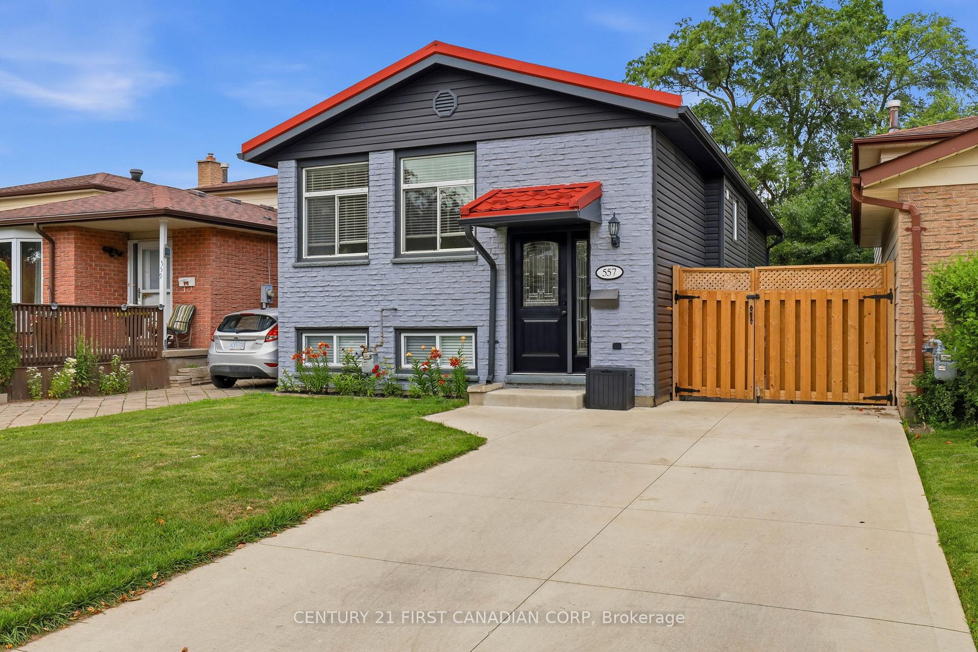 Front of 557 Ferndale Court